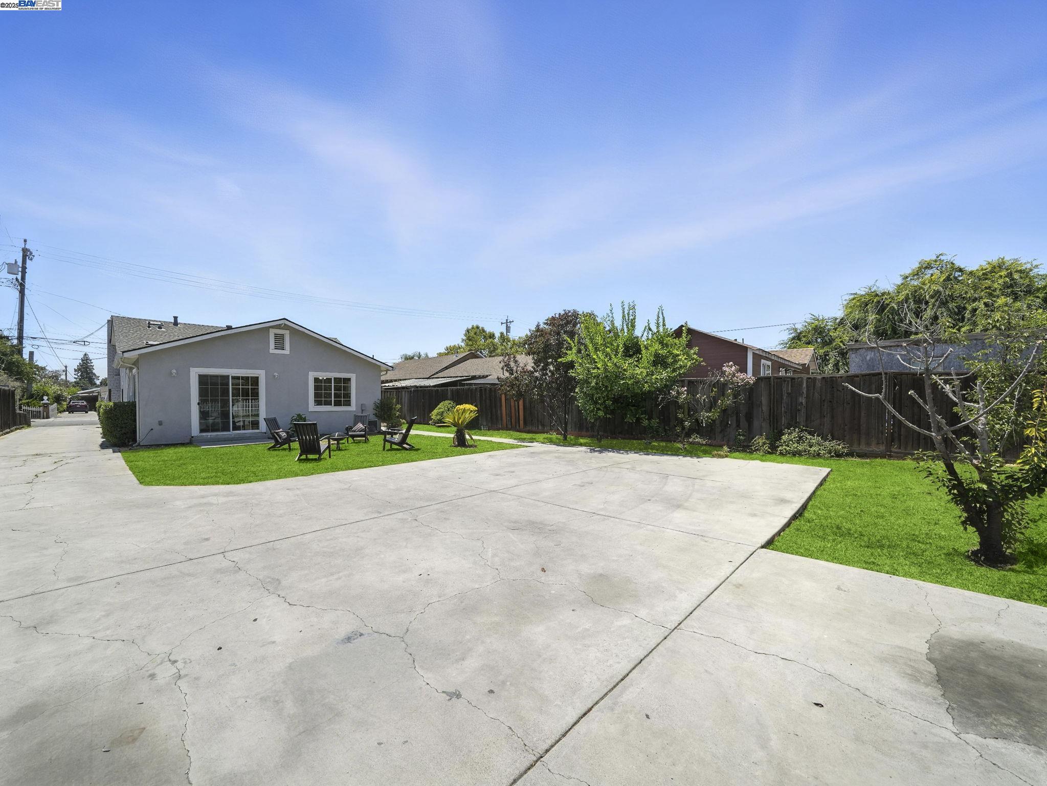 Detail Gallery Image 23 of 33 For 80 Pickford Ave, San Jose,  CA 95127 - 5 Beds | 3 Baths