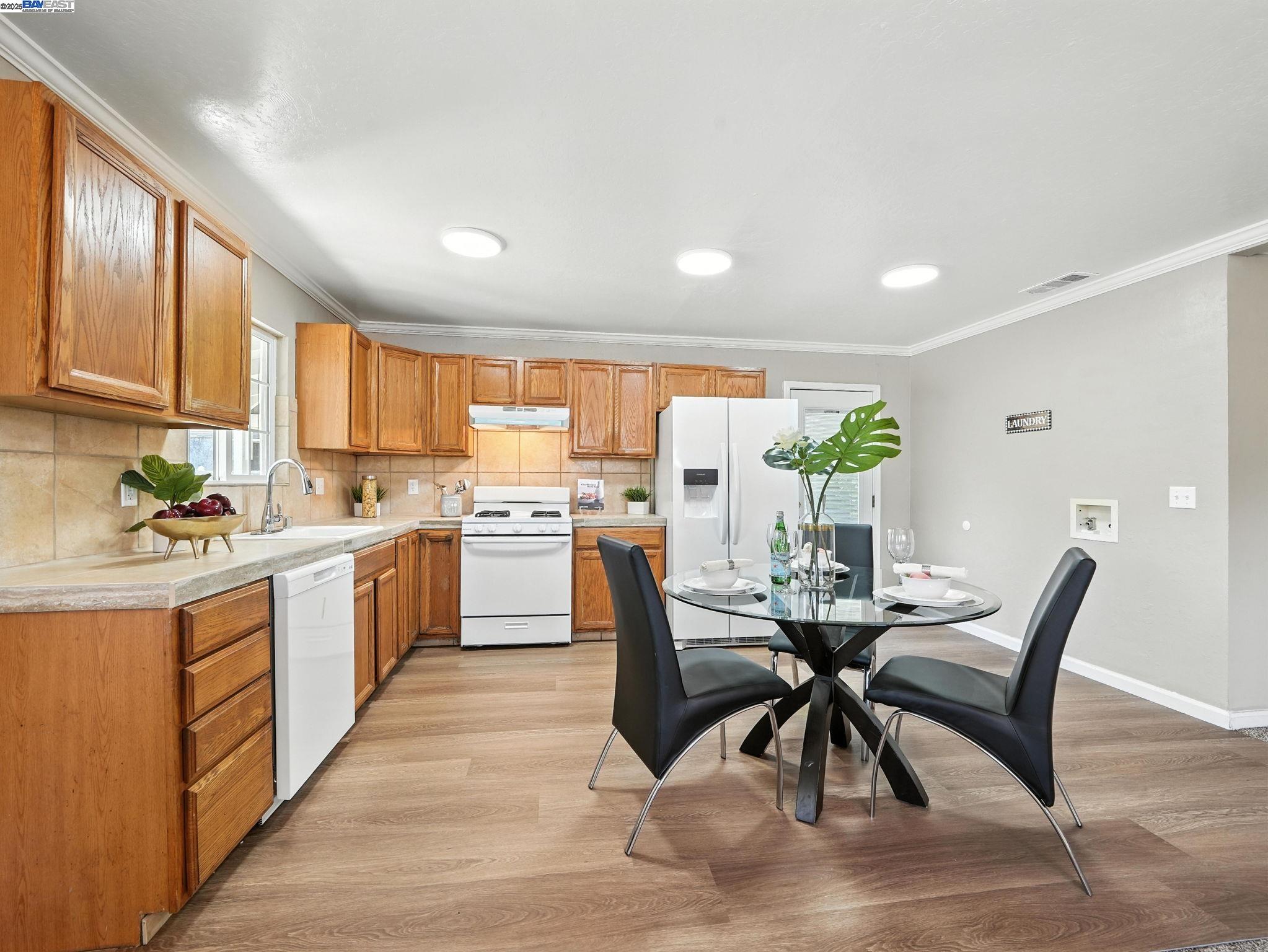 Detail Gallery Image 28 of 34 For 80 Pickford Ave, San Jose,  CA 95127 - 5 Beds | 3 Baths