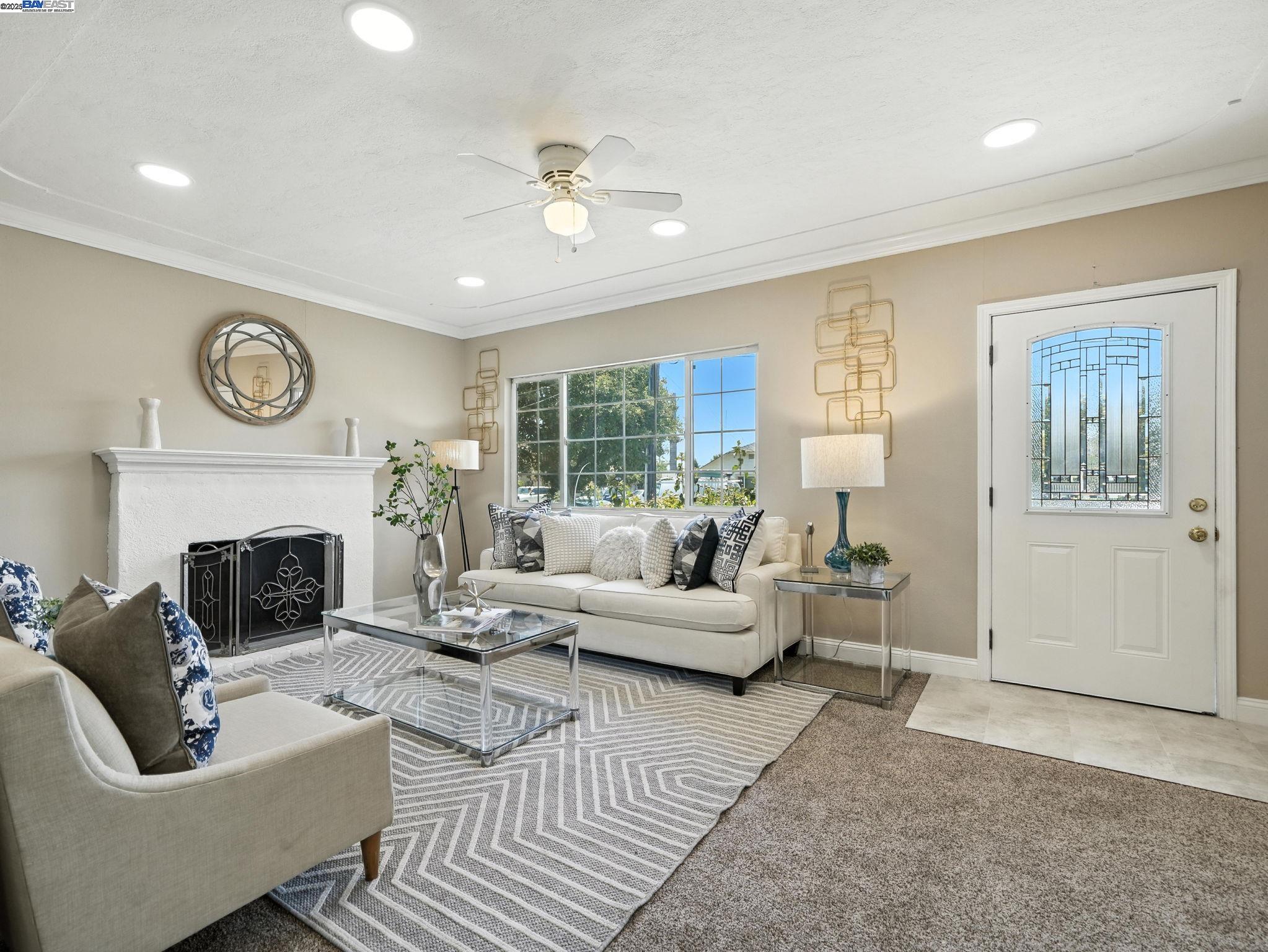Detail Gallery Image 4 of 33 For 80 Pickford Ave, San Jose,  CA 95127 - 5 Beds | 3 Baths