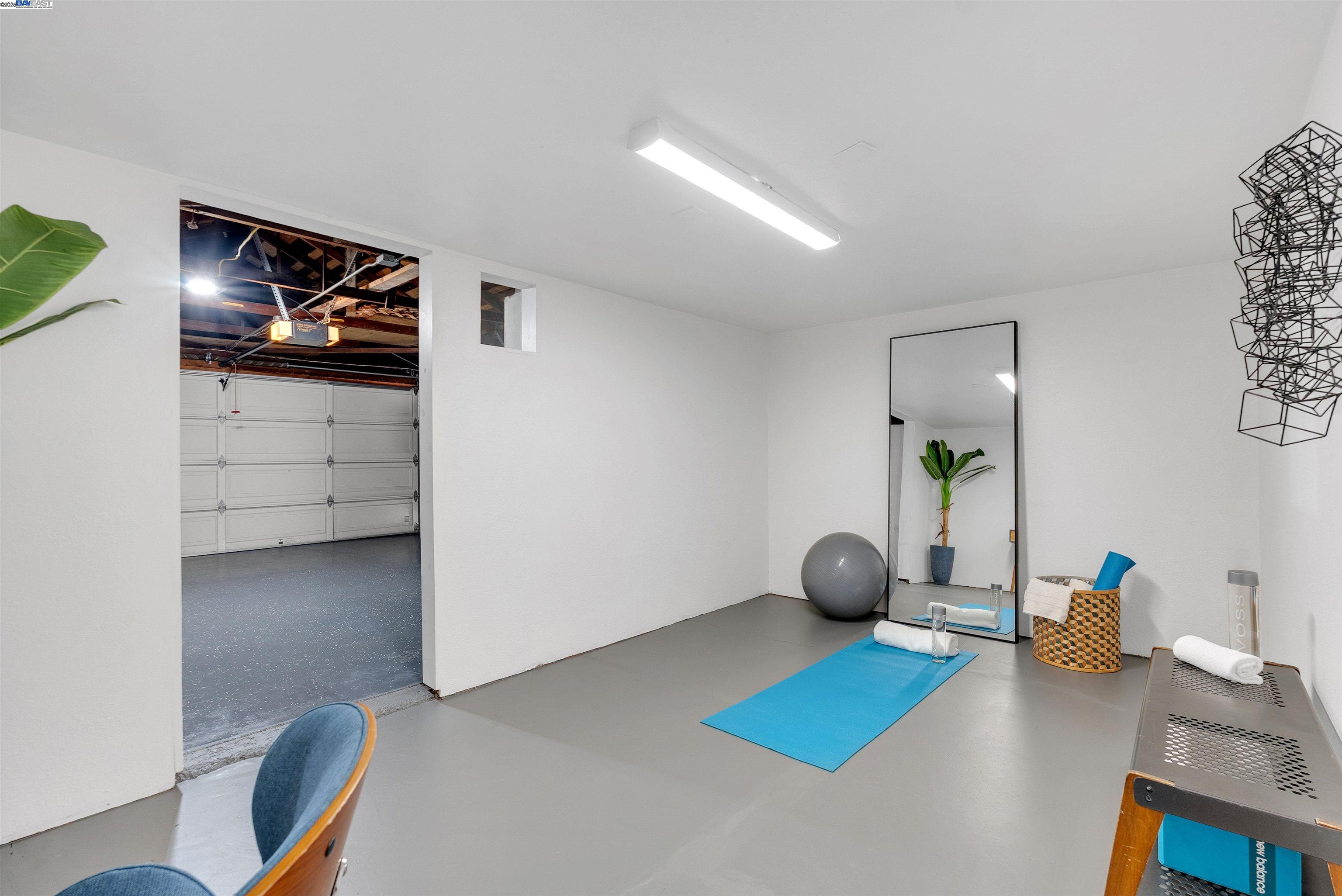 Detail Gallery Image 27 of 39 For 401 Dolores Ave, San Leandro,  CA 94577 - 2 Beds | 1 Baths