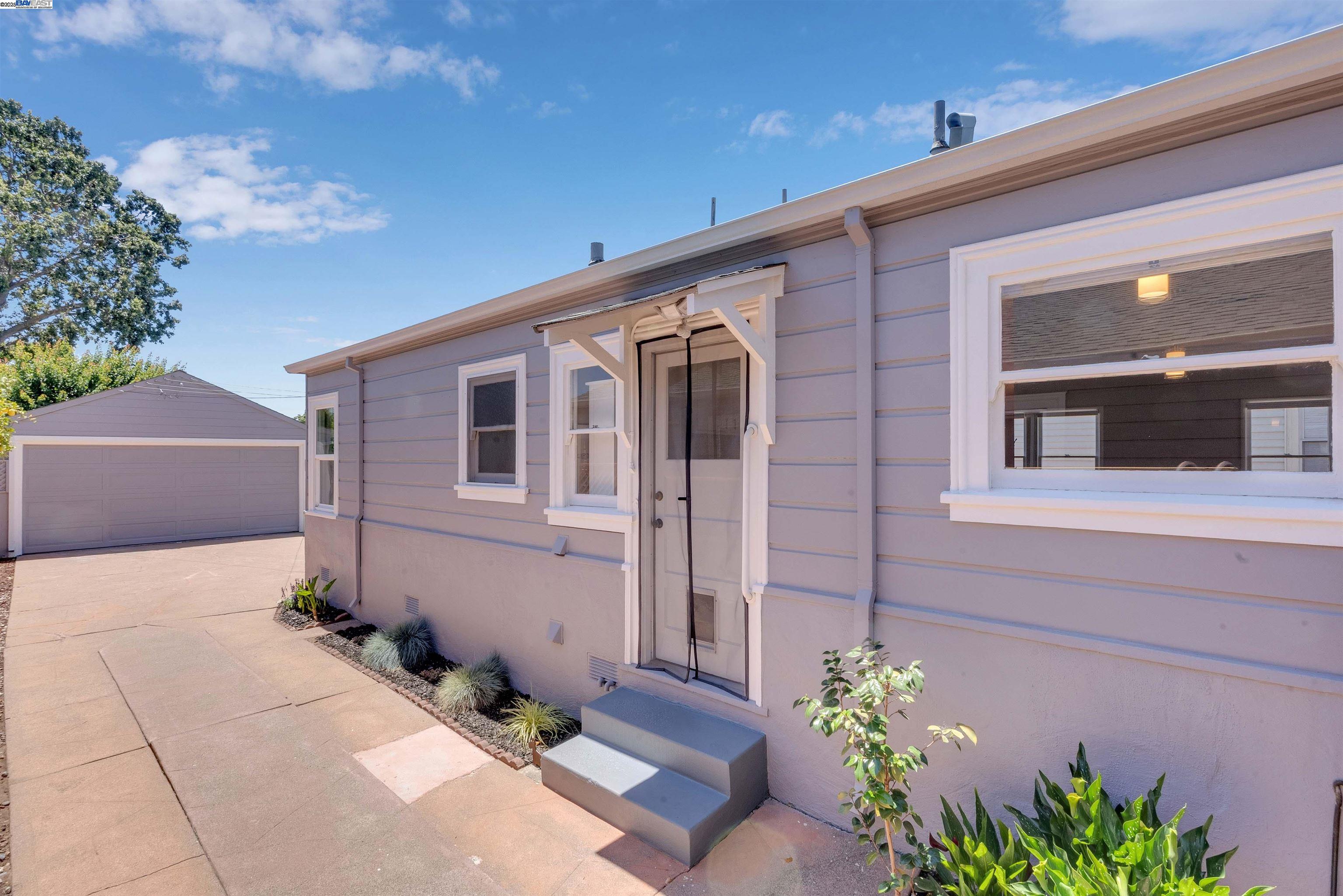 Detail Gallery Image 33 of 39 For 401 Dolores Ave, San Leandro,  CA 94577 - 2 Beds | 1 Baths