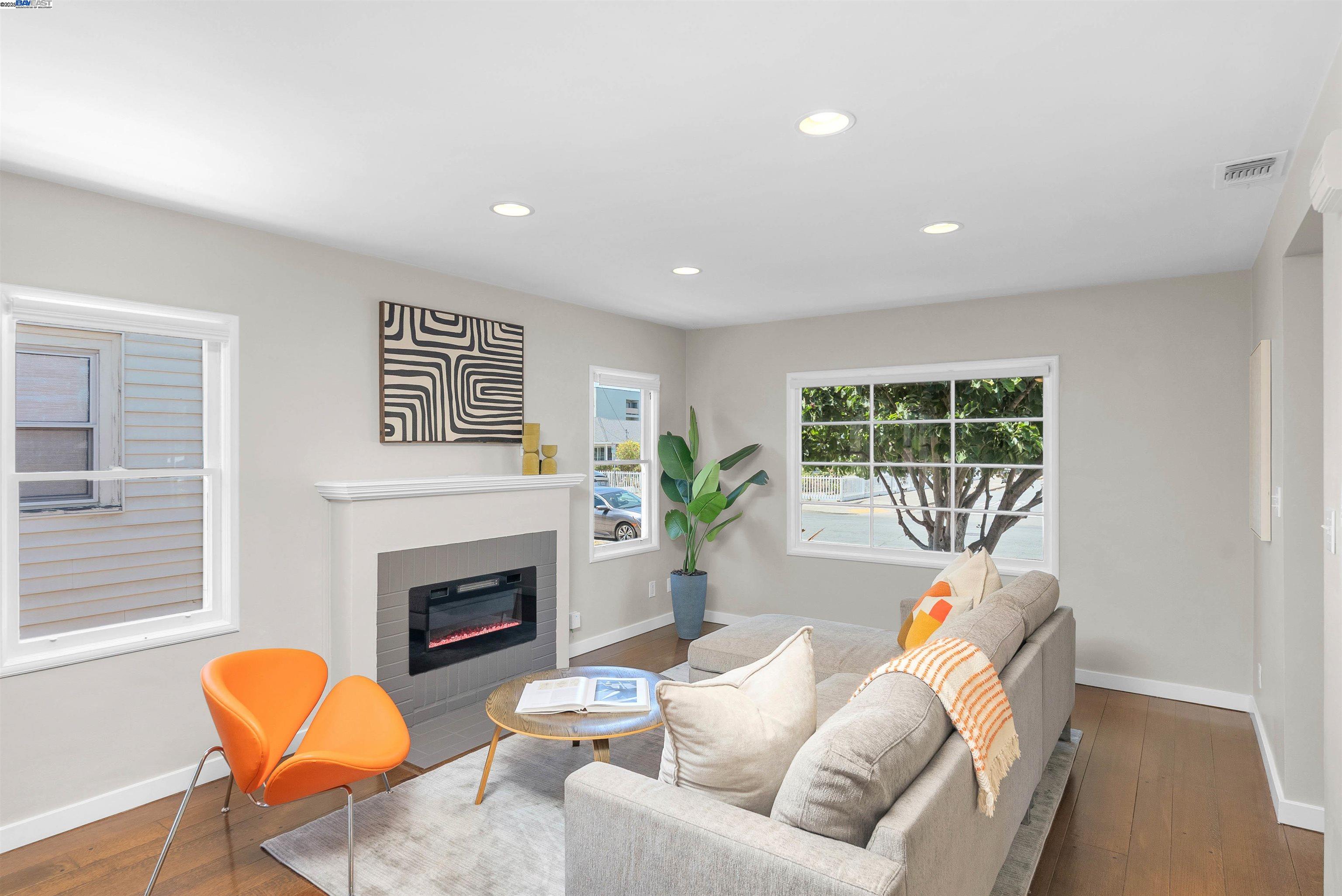 Detail Gallery Image 5 of 39 For 401 Dolores Ave, San Leandro,  CA 94577 - 2 Beds | 1 Baths