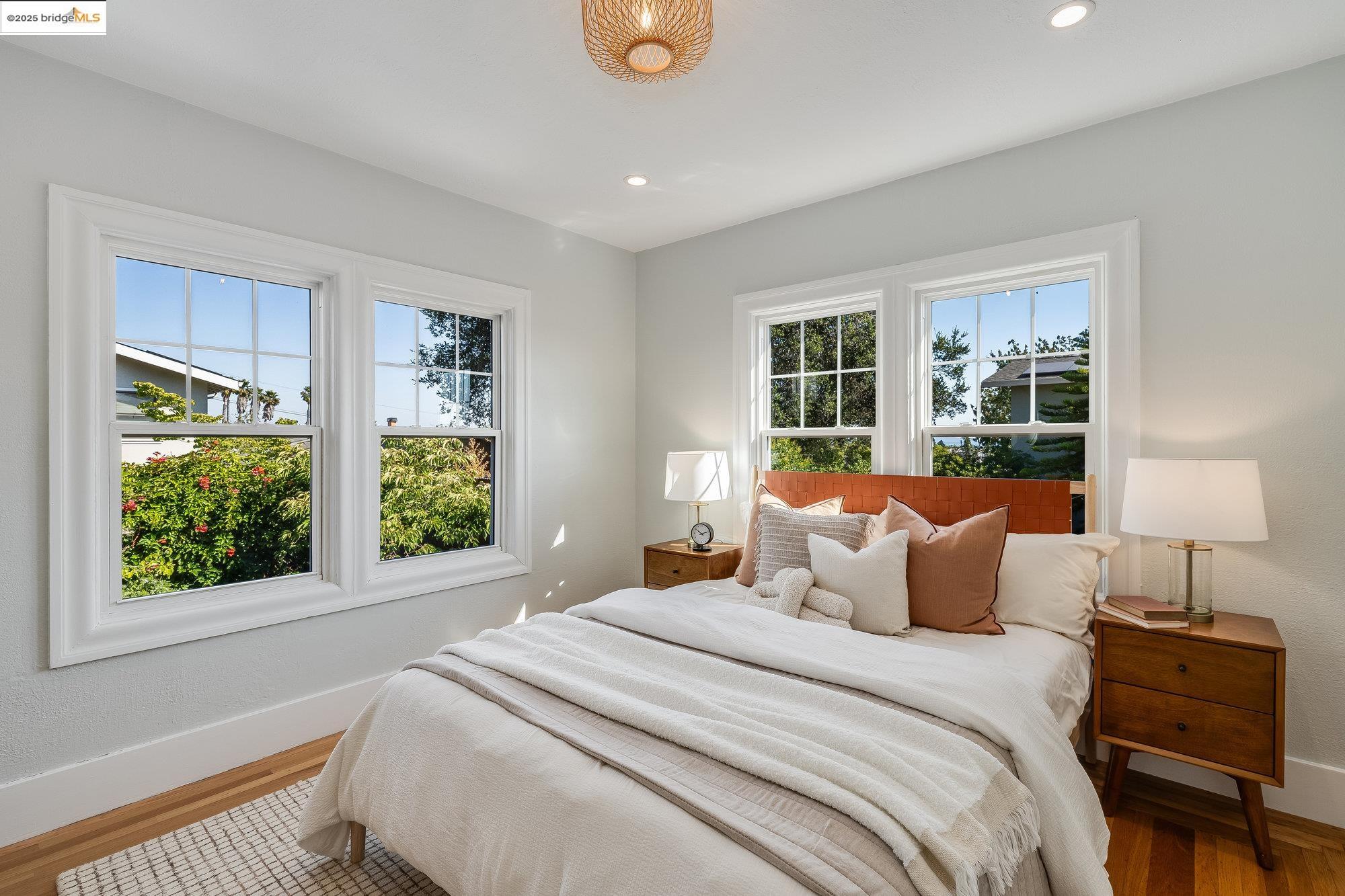 Detail Gallery Image 27 of 45 For 4626 San Sebastian Ave, Oakland,  CA 94602 - 4 Beds | 2 Baths