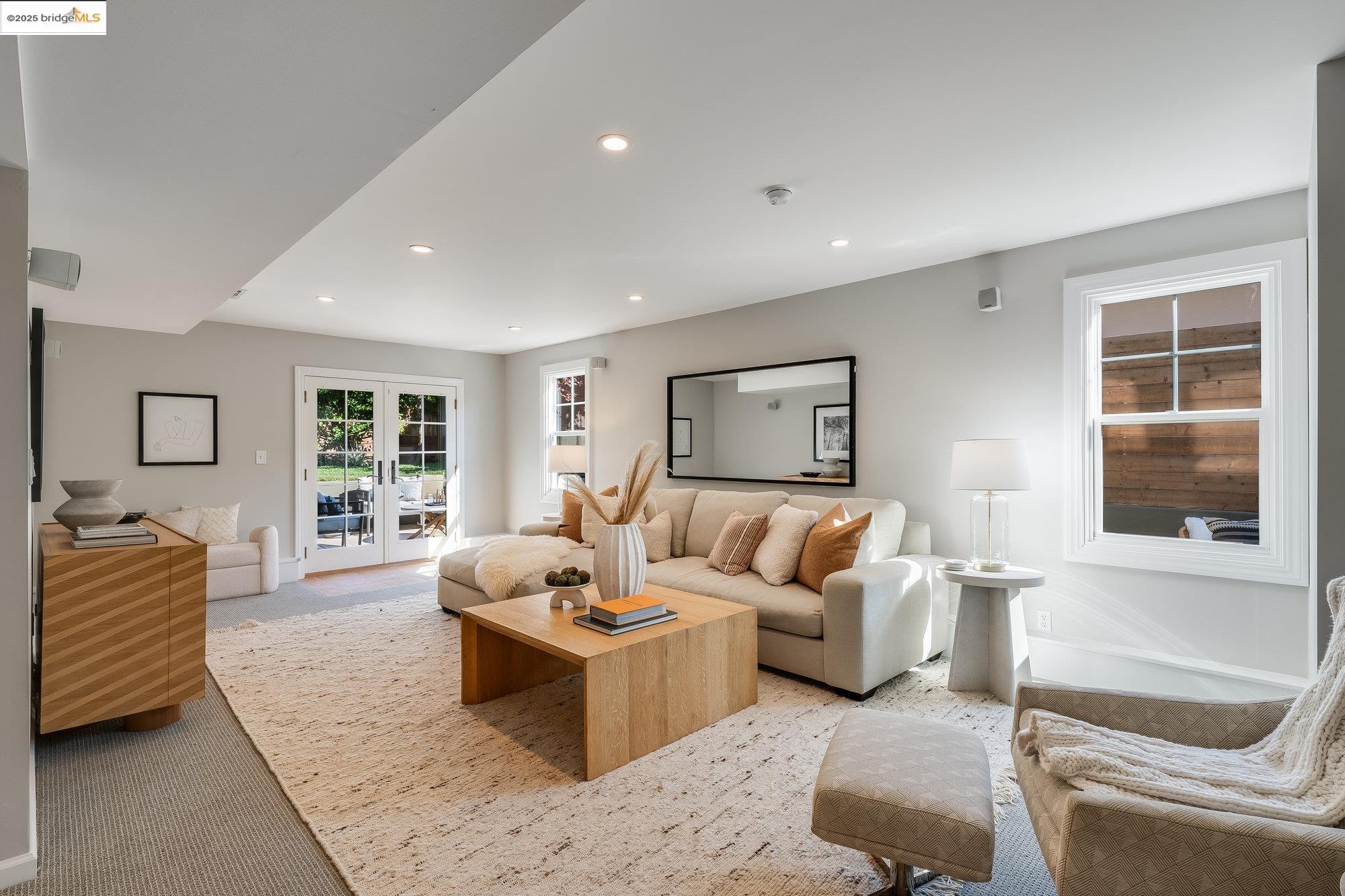 Detail Gallery Image 30 of 45 For 4626 San Sebastian Ave, Oakland,  CA 94602 - 4 Beds | 2 Baths
