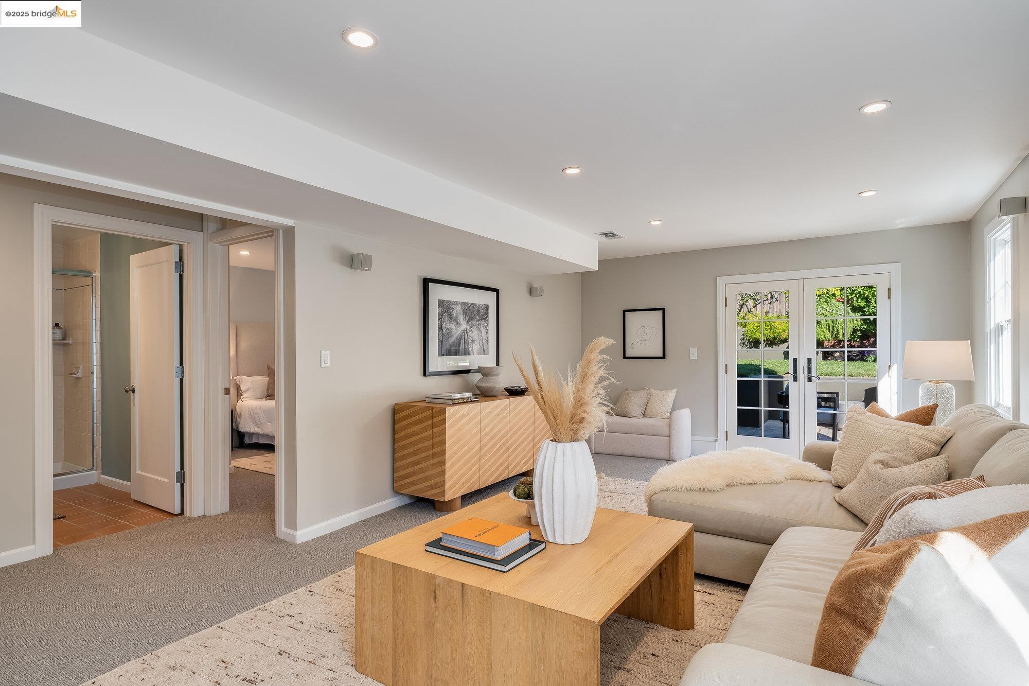 Detail Gallery Image 33 of 45 For 4626 San Sebastian Ave, Oakland,  CA 94602 - 4 Beds | 2 Baths