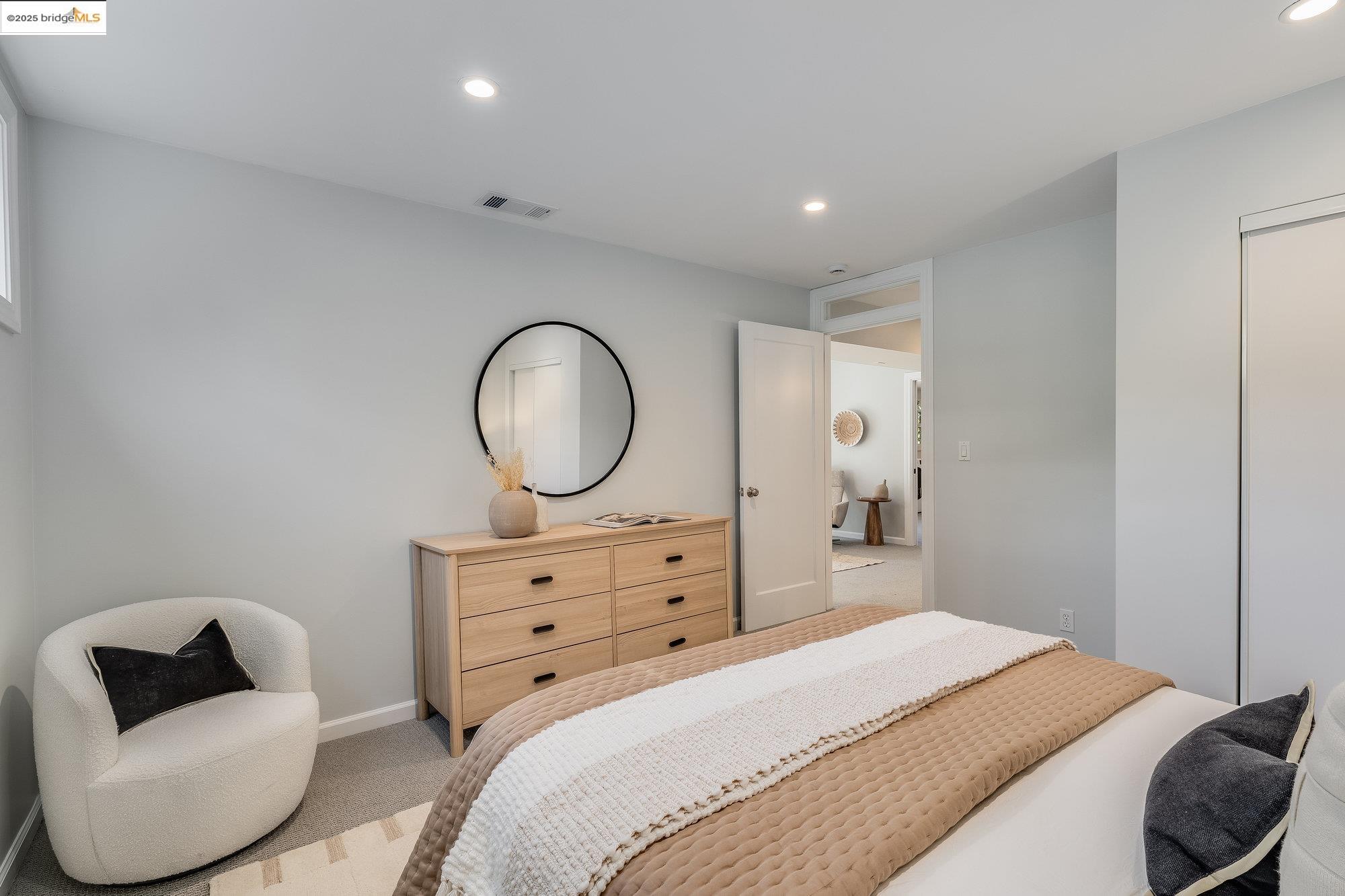 Detail Gallery Image 37 of 45 For 4626 San Sebastian Ave, Oakland,  CA 94602 - 4 Beds | 2 Baths