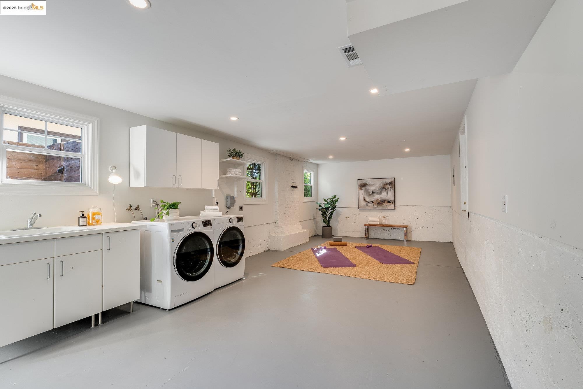 Detail Gallery Image 38 of 45 For 4626 San Sebastian Ave, Oakland,  CA 94602 - 4 Beds | 2 Baths