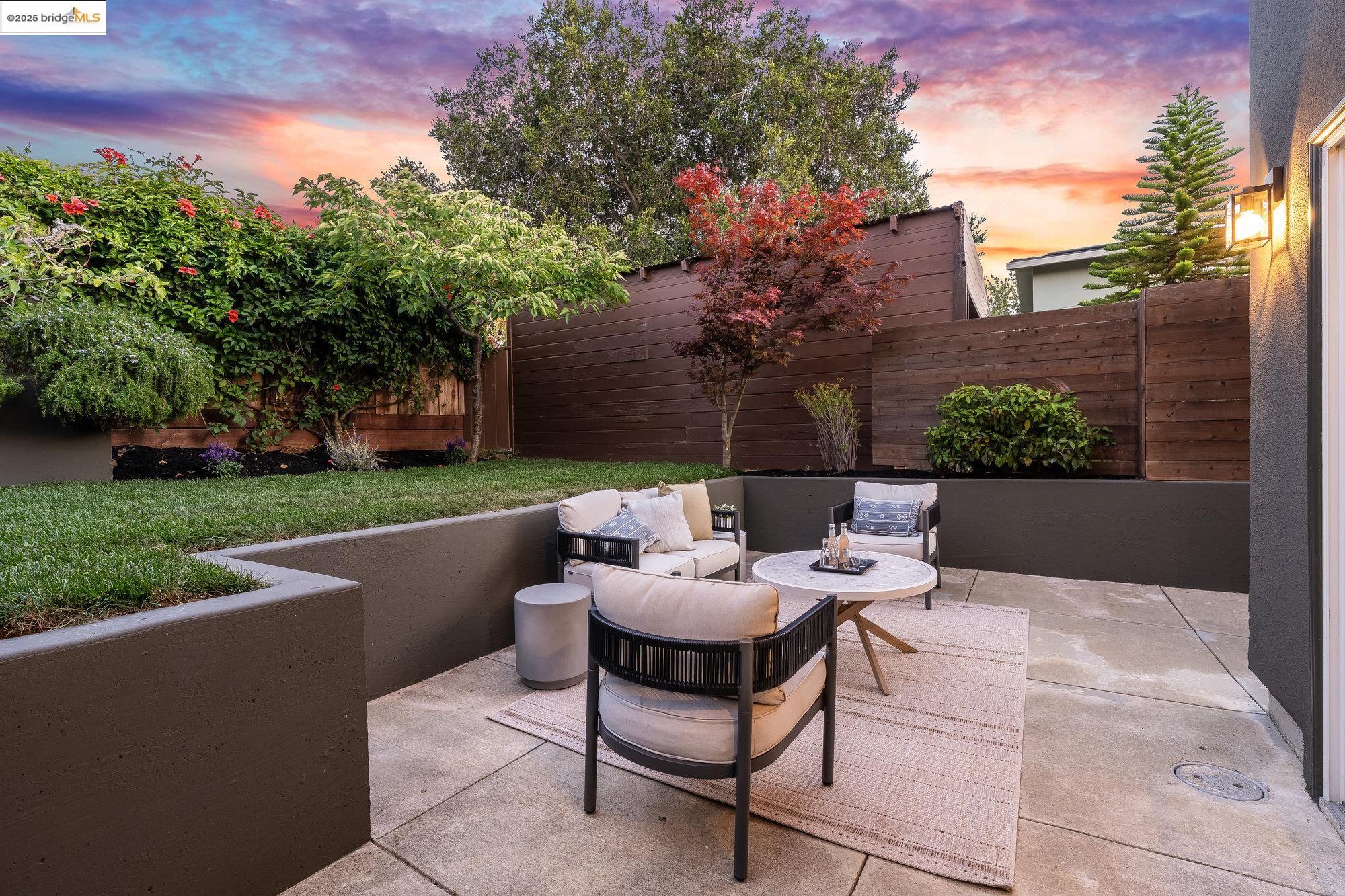 Detail Gallery Image 44 of 45 For 4626 San Sebastian Ave, Oakland,  CA 94602 - 4 Beds | 2 Baths