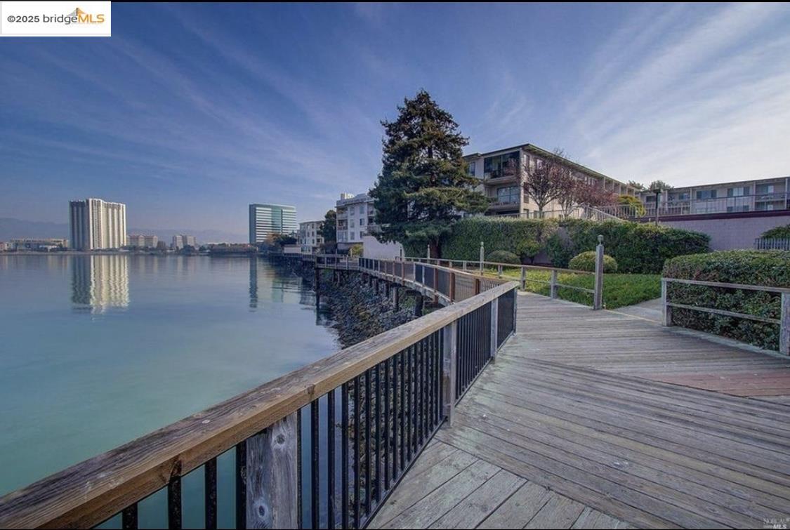 Detail Gallery Image 21 of 28 For 4 Admiral Dr #B233,  Emeryville,  CA 94608 - 1 Beds | 1 Baths