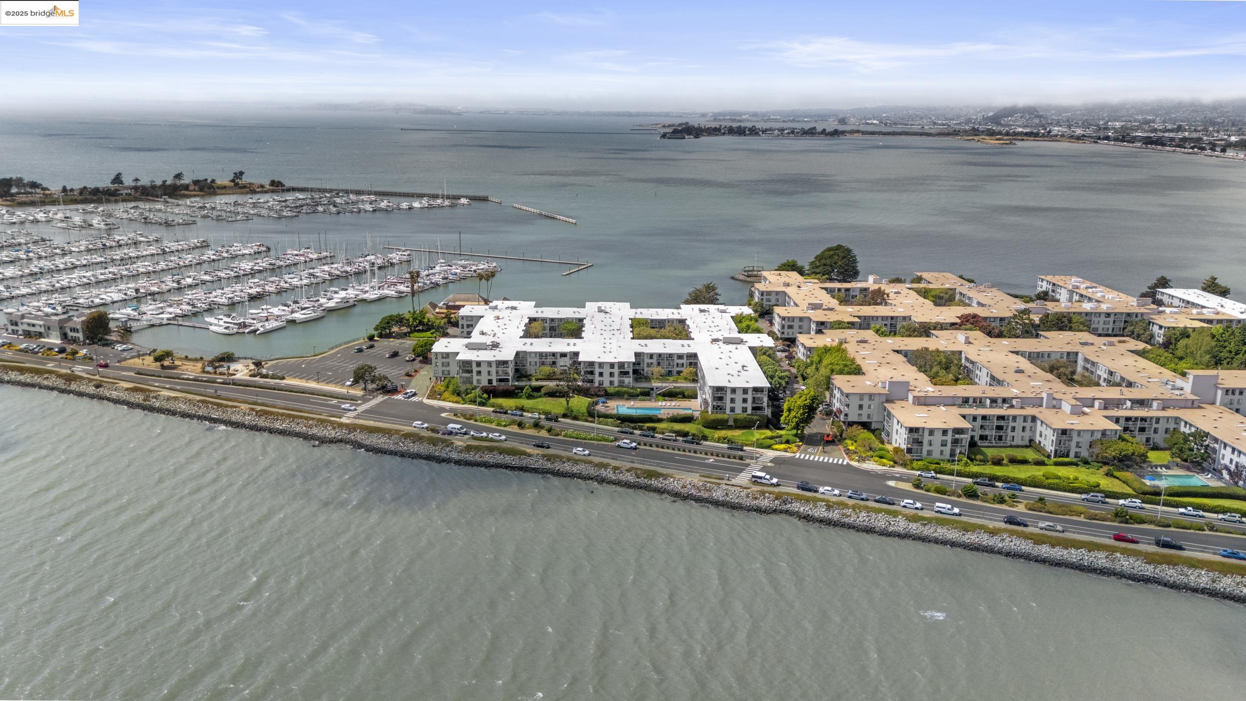 Detail Gallery Image 27 of 28 For 4 Admiral Dr #B233,  Emeryville,  CA 94608 - 1 Beds | 1 Baths