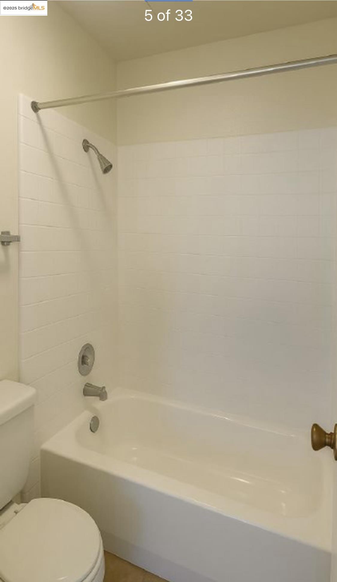 Detail Gallery Image 4 of 28 For 4 Admiral Dr #B233,  Emeryville,  CA 94608 - 1 Beds | 1 Baths