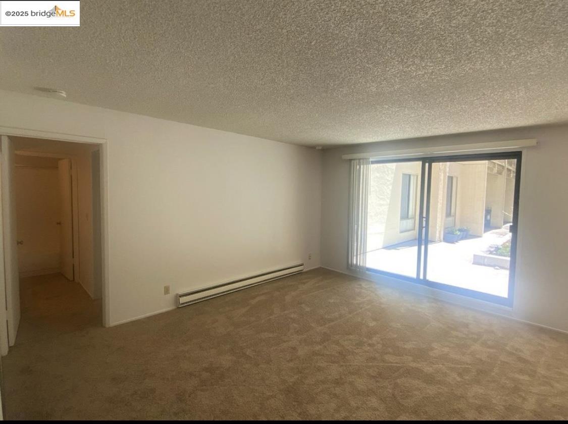 Detail Gallery Image 8 of 28 For 4 Admiral Dr #B233,  Emeryville,  CA 94608 - 1 Beds | 1 Baths