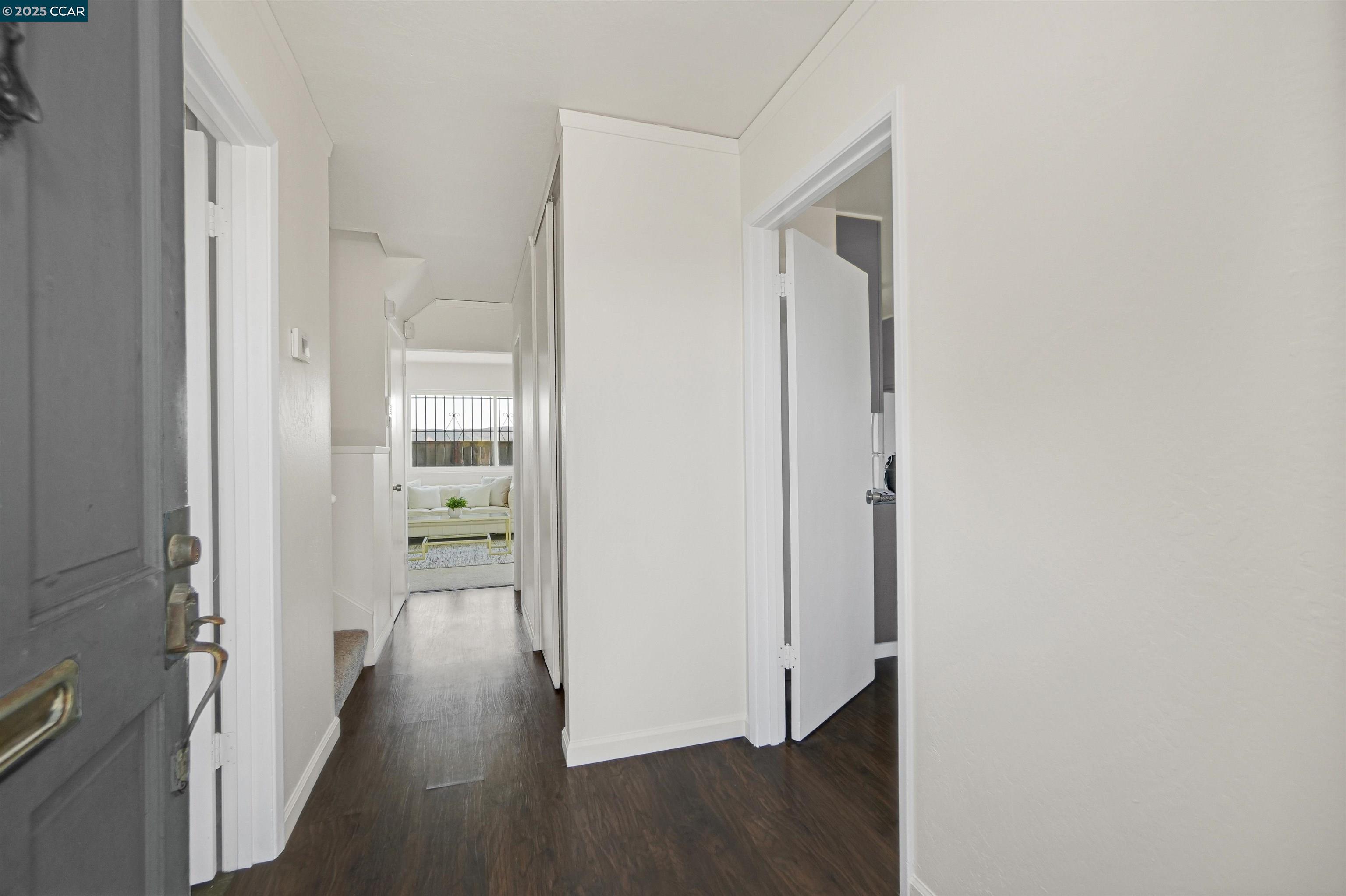Detail Gallery Image 2 of 50 For 137 Nautilus Ct #82,  San Francisco,  CA 94124 - 3 Beds | 3 Baths