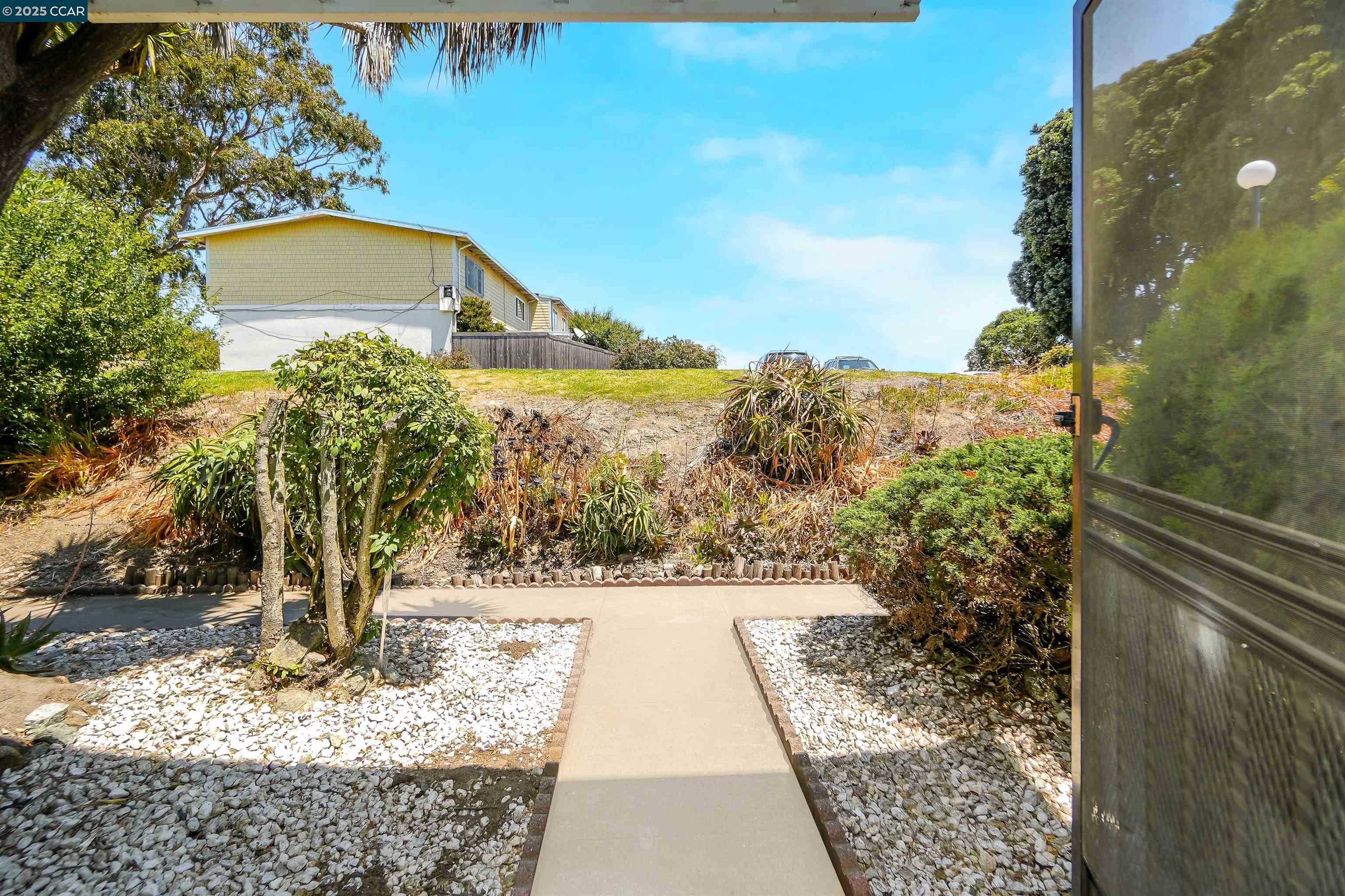 Detail Gallery Image 50 of 50 For 137 Nautilus Ct #82,  San Francisco,  CA 94124 - 3 Beds | 3 Baths
