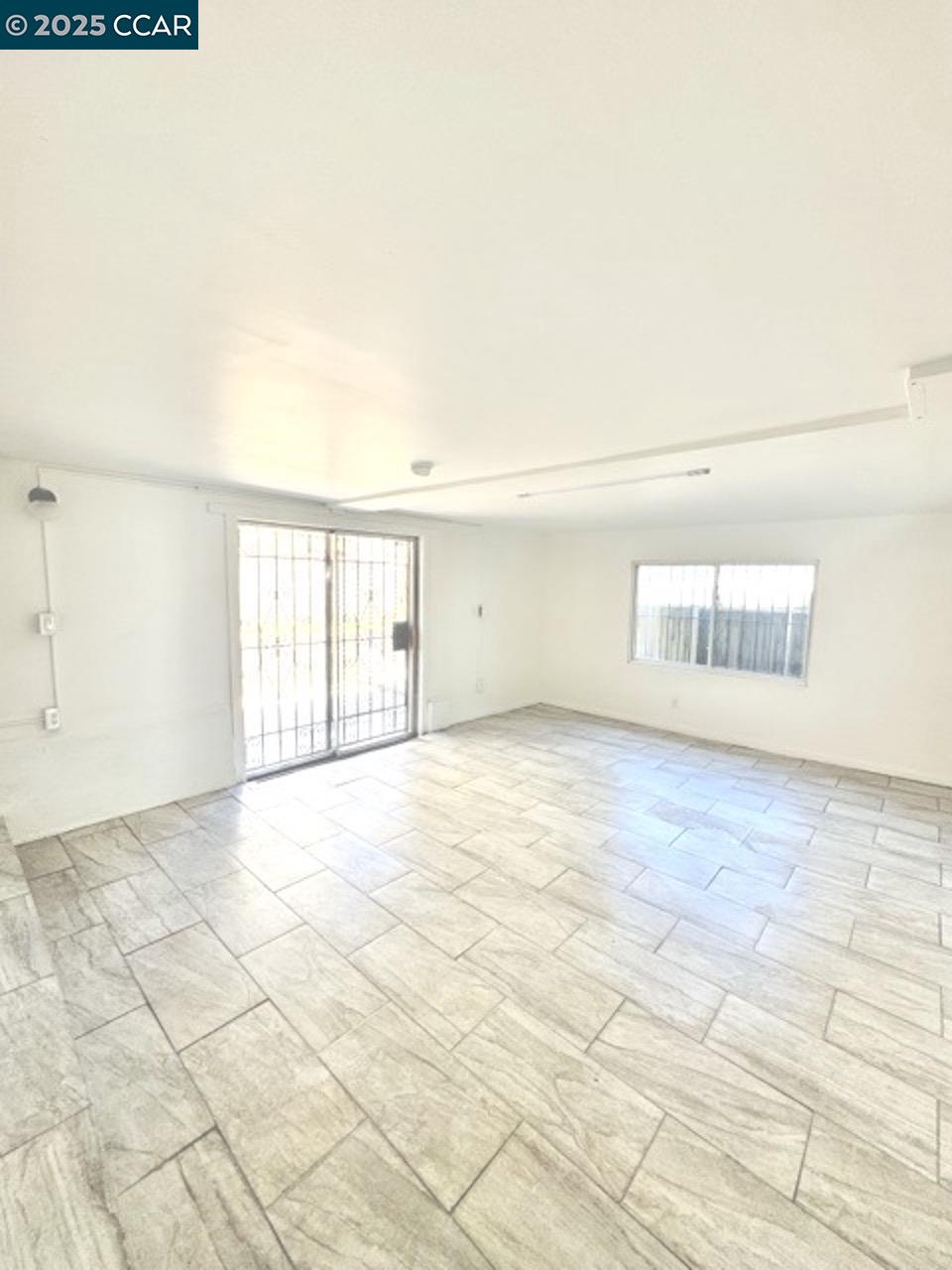 Detail Gallery Image 20 of 28 For 786 Colby St, San Francisco,  CA 94134 - 4 Beds | 2 Baths