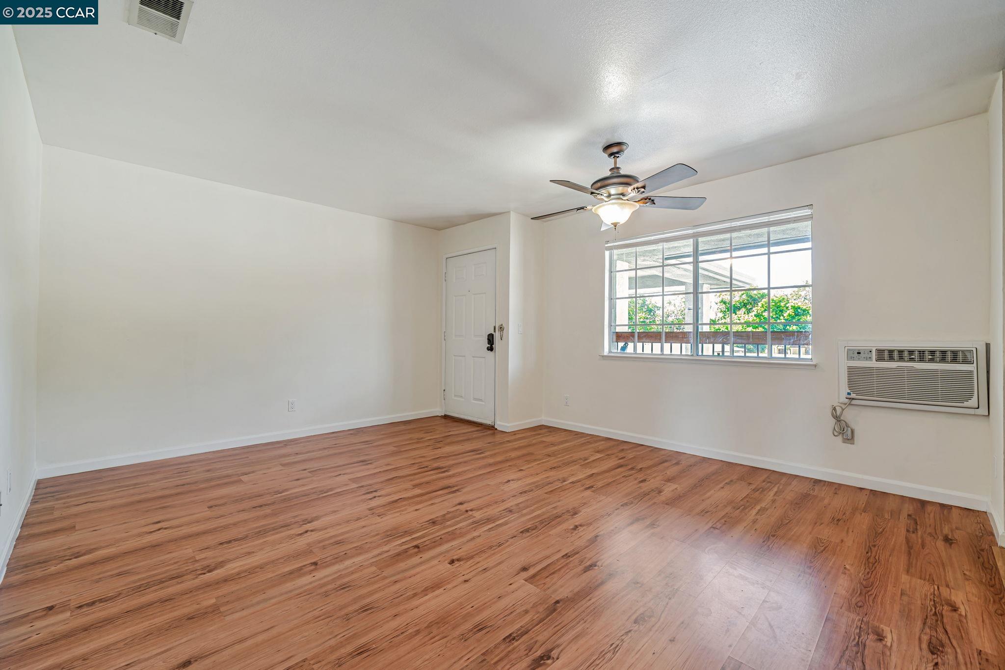 Photo #13: 41104929 Listing: Photo #13