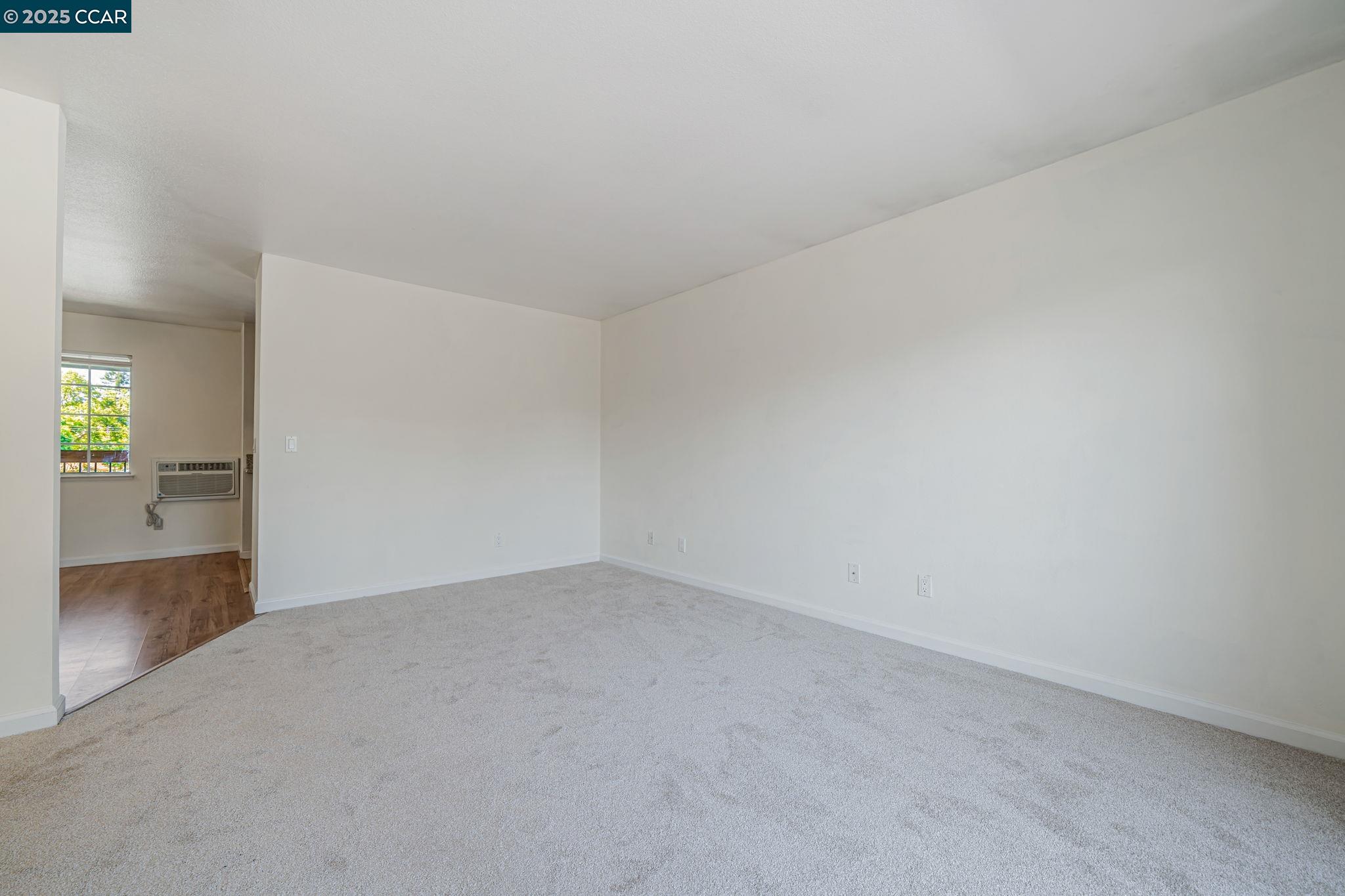 Photo #23: 41104929 Listing: Photo #23