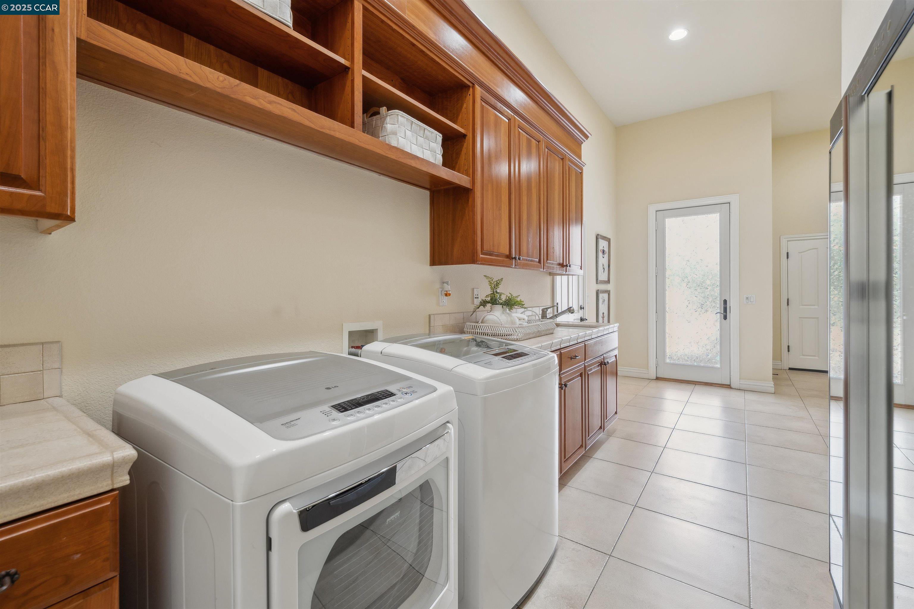 Detail Gallery Image 45 of 60 For 3 Brooktree Dr, Danville,  CA 94506 - 7 Beds | 7 Baths