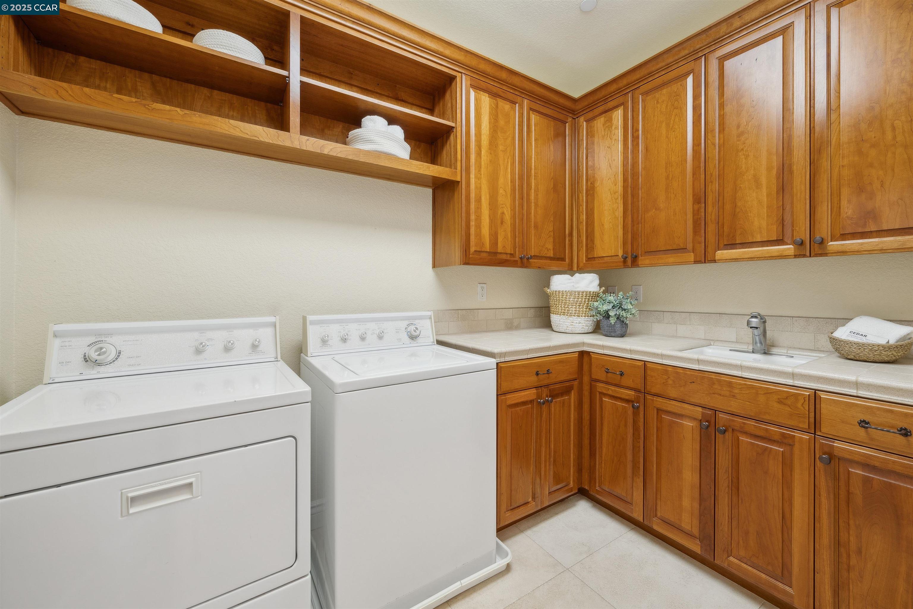 Detail Gallery Image 46 of 60 For 3 Brooktree Dr, Danville,  CA 94506 - 7 Beds | 7 Baths