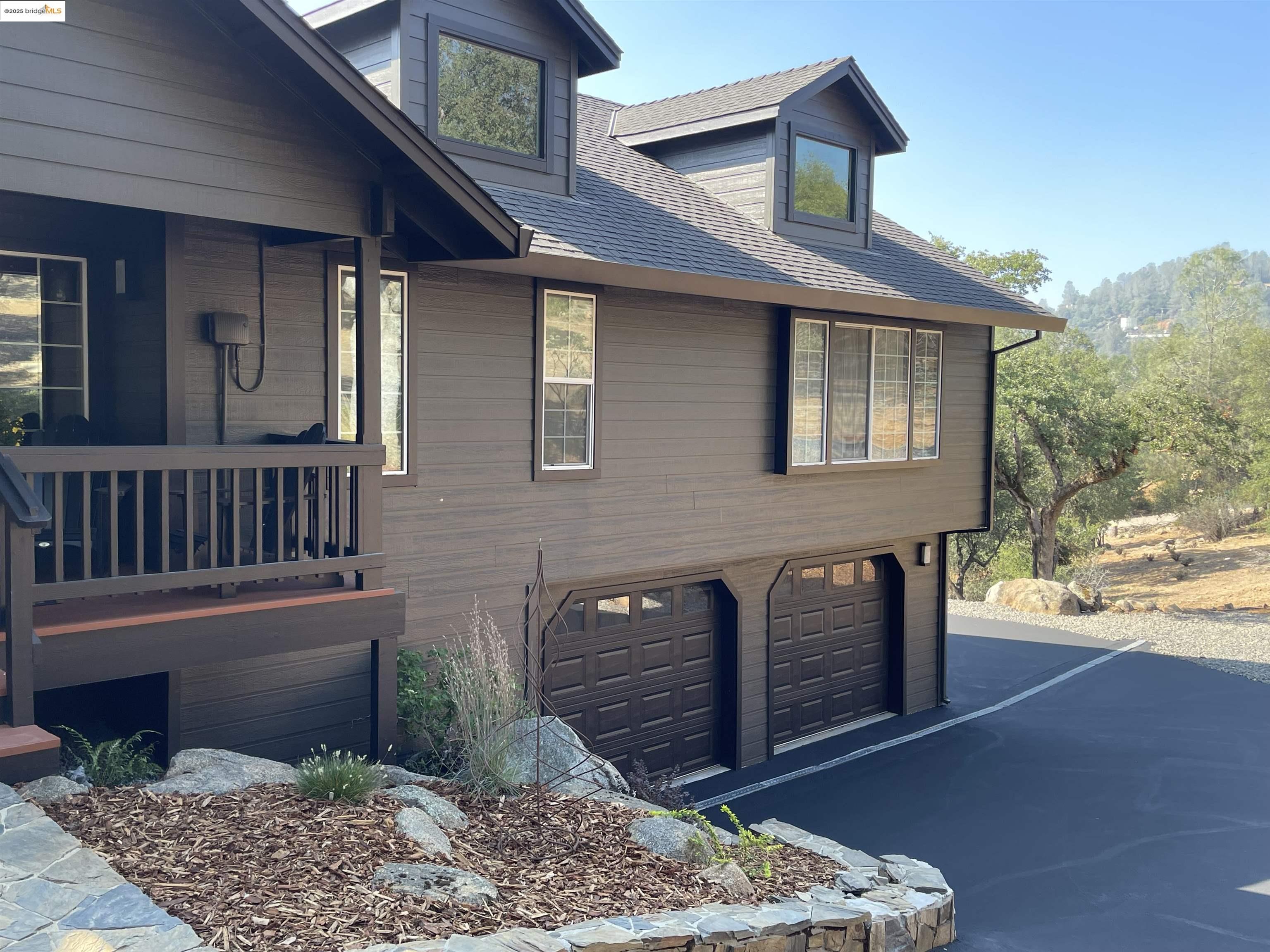 Detail Gallery Image 2 of 60 For 14535 Lake Vista Drive, Sonora,  CA 95370-9693 - 2 Beds | 2/2 Baths