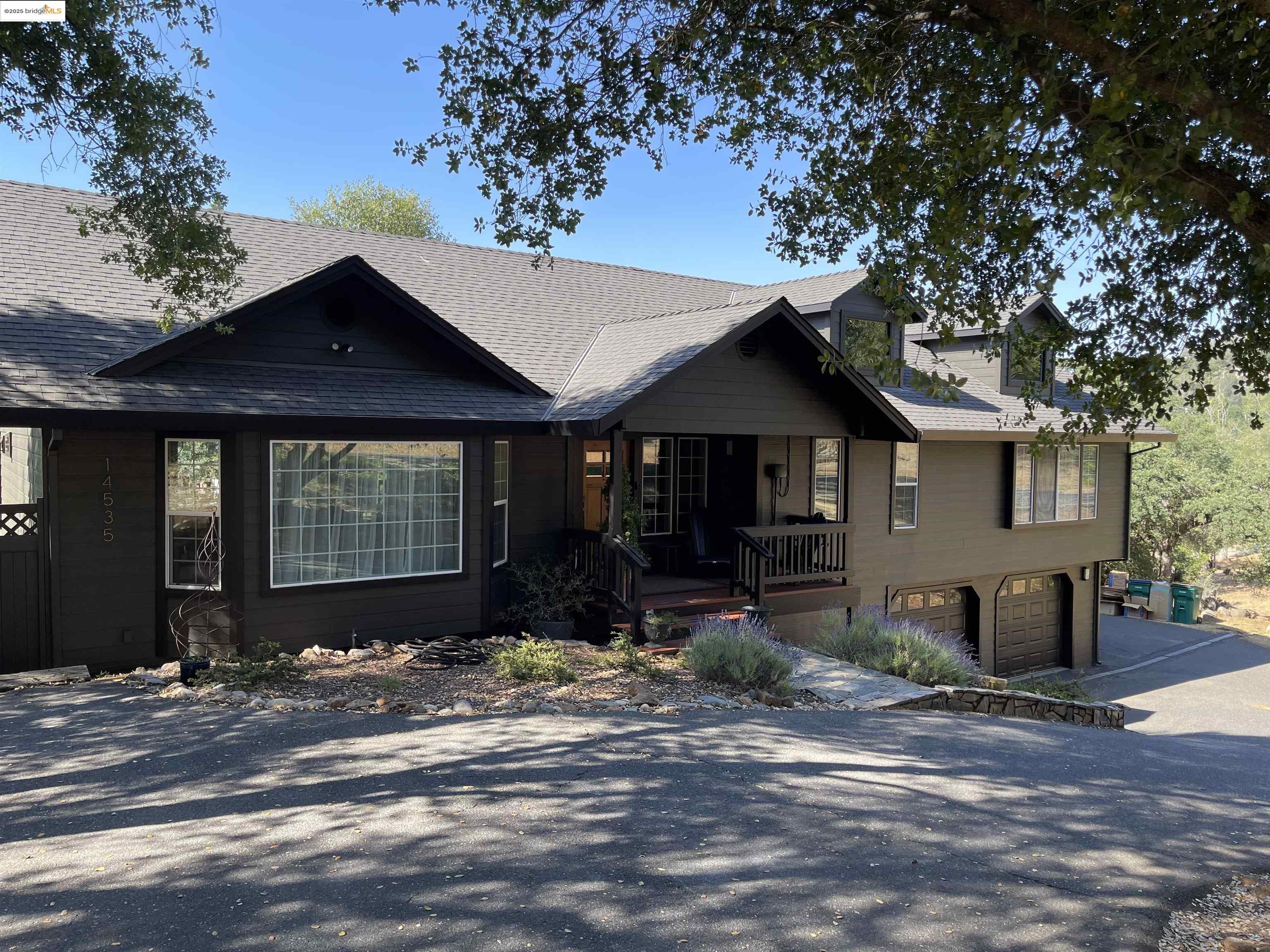 Detail Gallery Image 2 of 60 For 14535 Lake Vista Drive, Sonora,  CA 95370-9693 - 2 Beds | 2/2 Baths