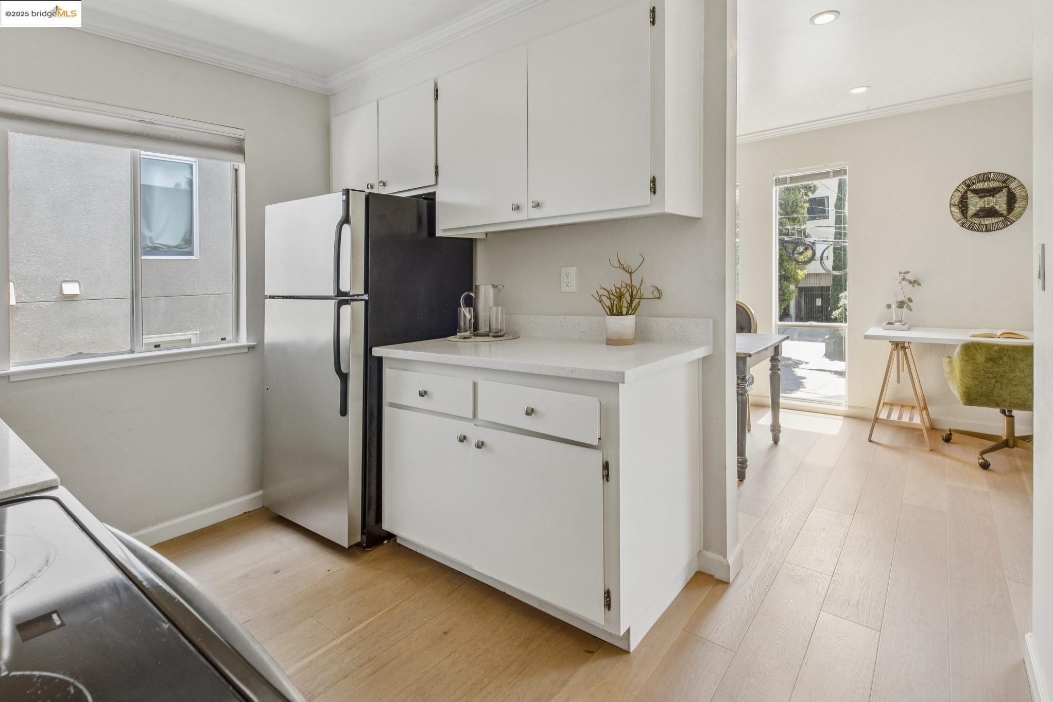 Detail Gallery Image 15 of 33 For 407 Orange St. #410,  Oakland,  CA 94610 - 1 Beds | 1 Baths