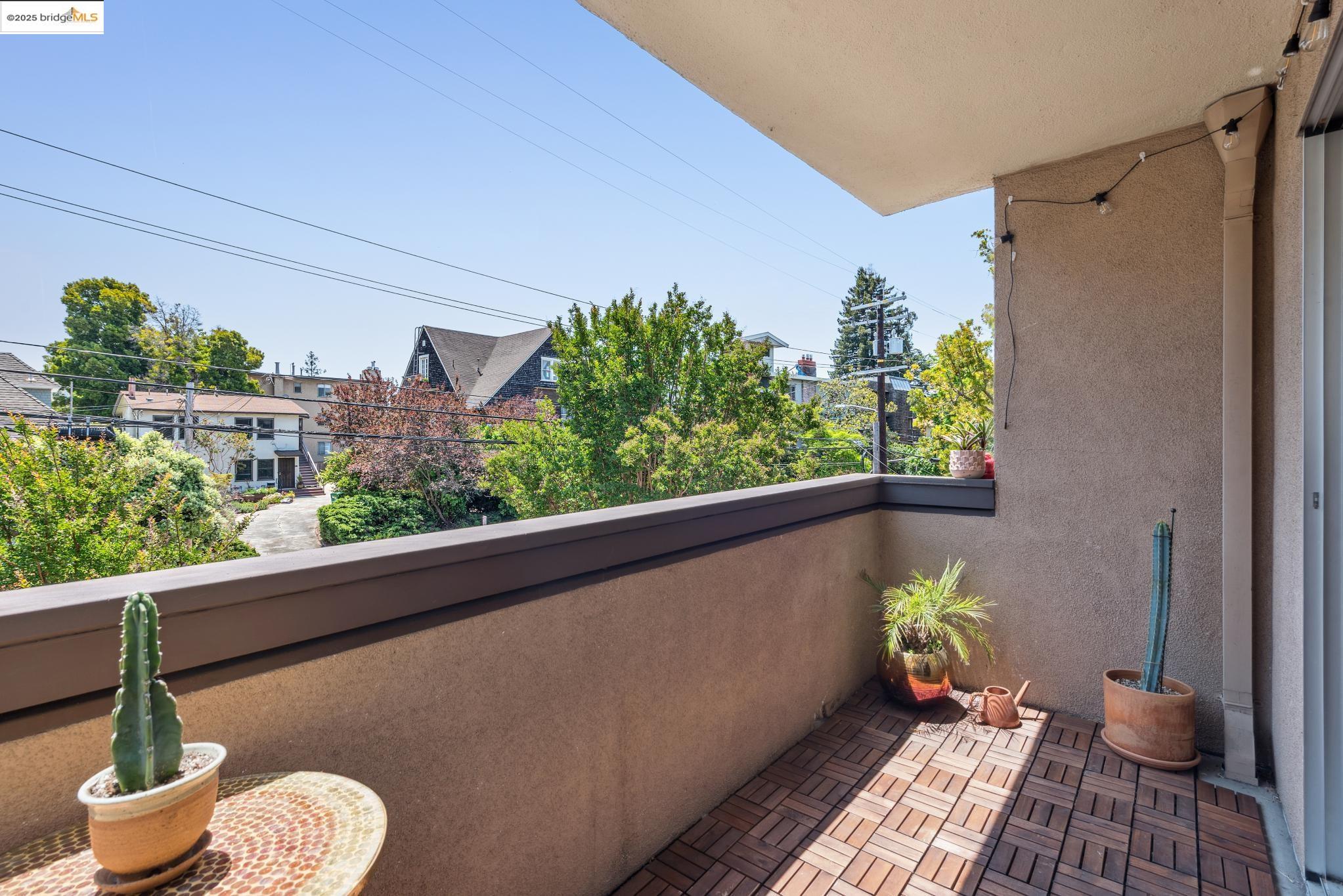 Detail Gallery Image 25 of 33 For 407 Orange St. #410,  Oakland,  CA 94610 - 1 Beds | 1 Baths