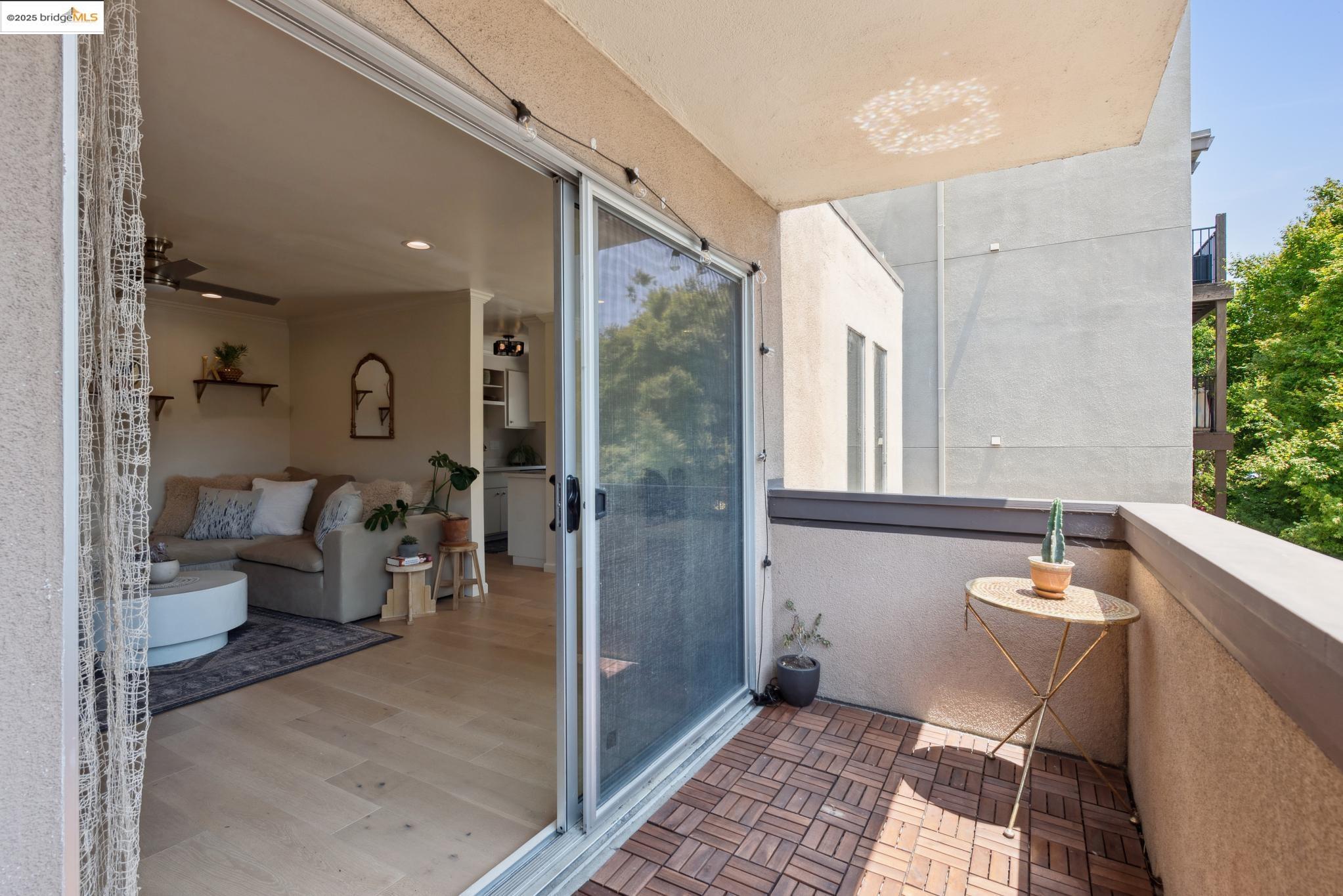 Detail Gallery Image 26 of 33 For 407 Orange St. #410,  Oakland,  CA 94610 - 1 Beds | 1 Baths
