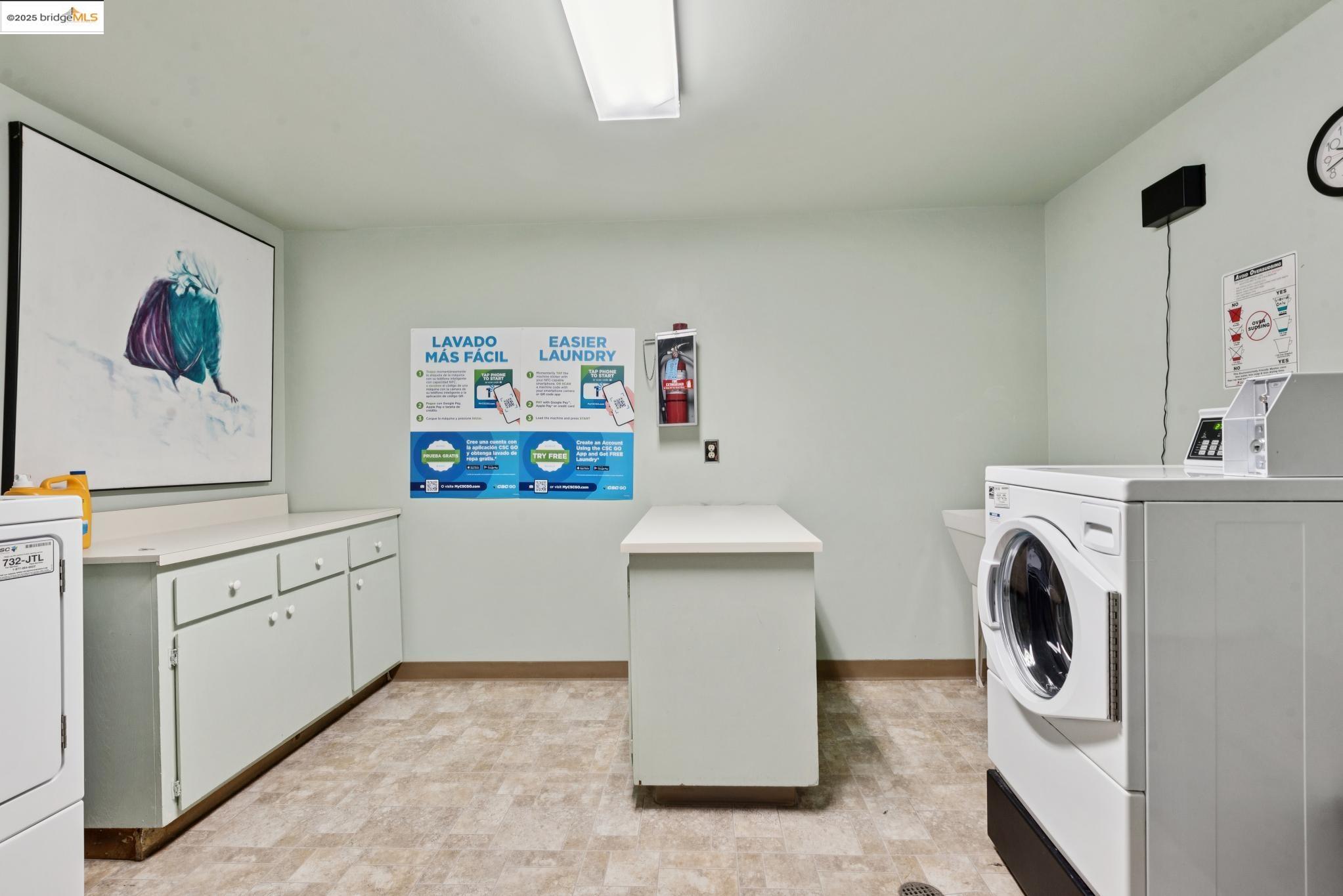 Detail Gallery Image 28 of 33 For 407 Orange St. #410,  Oakland,  CA 94610 - 1 Beds | 1 Baths
