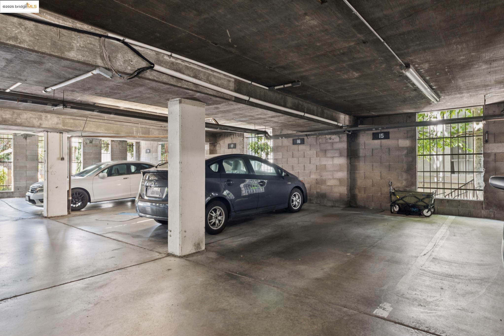 Detail Gallery Image 29 of 33 For 407 Orange St. #410,  Oakland,  CA 94610 - 1 Beds | 1 Baths