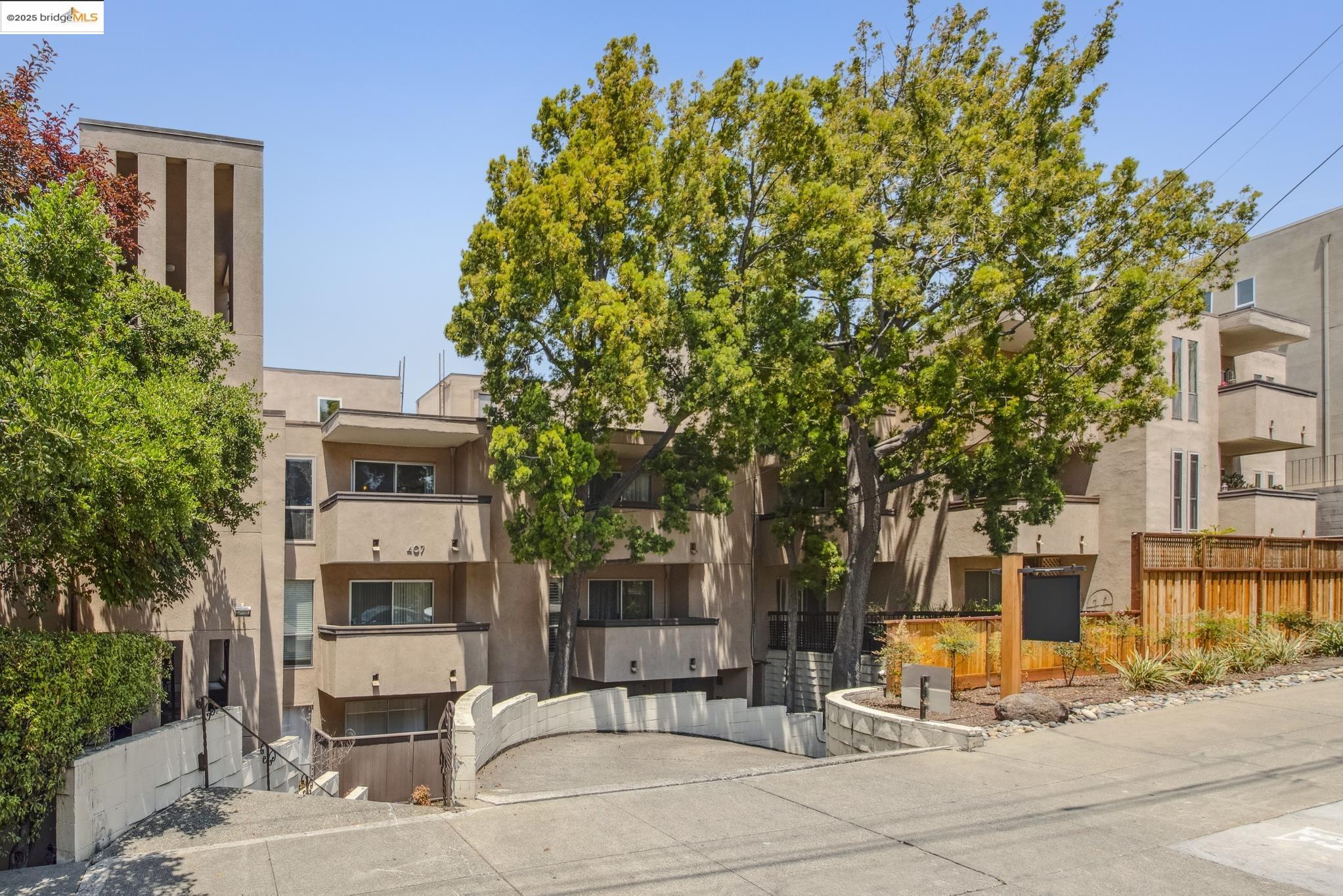 Detail Gallery Image 33 of 33 For 407 Orange St. #410,  Oakland,  CA 94610 - 1 Beds | 1 Baths