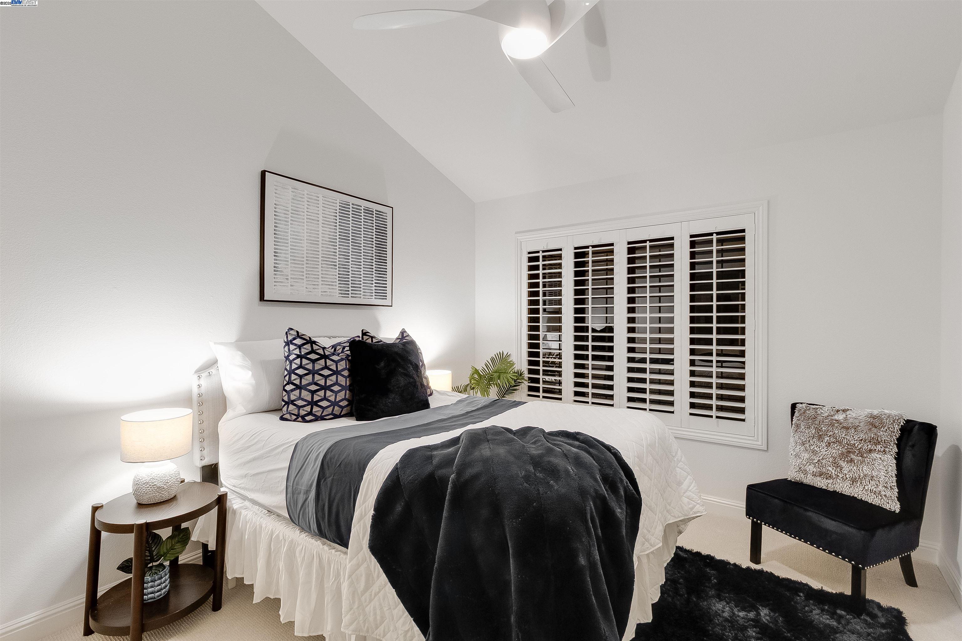 Detail Gallery Image 25 of 38 For 3387 Brittan Ave #9,  San Carlos,  CA 94070 - 3 Beds | 2 Baths
