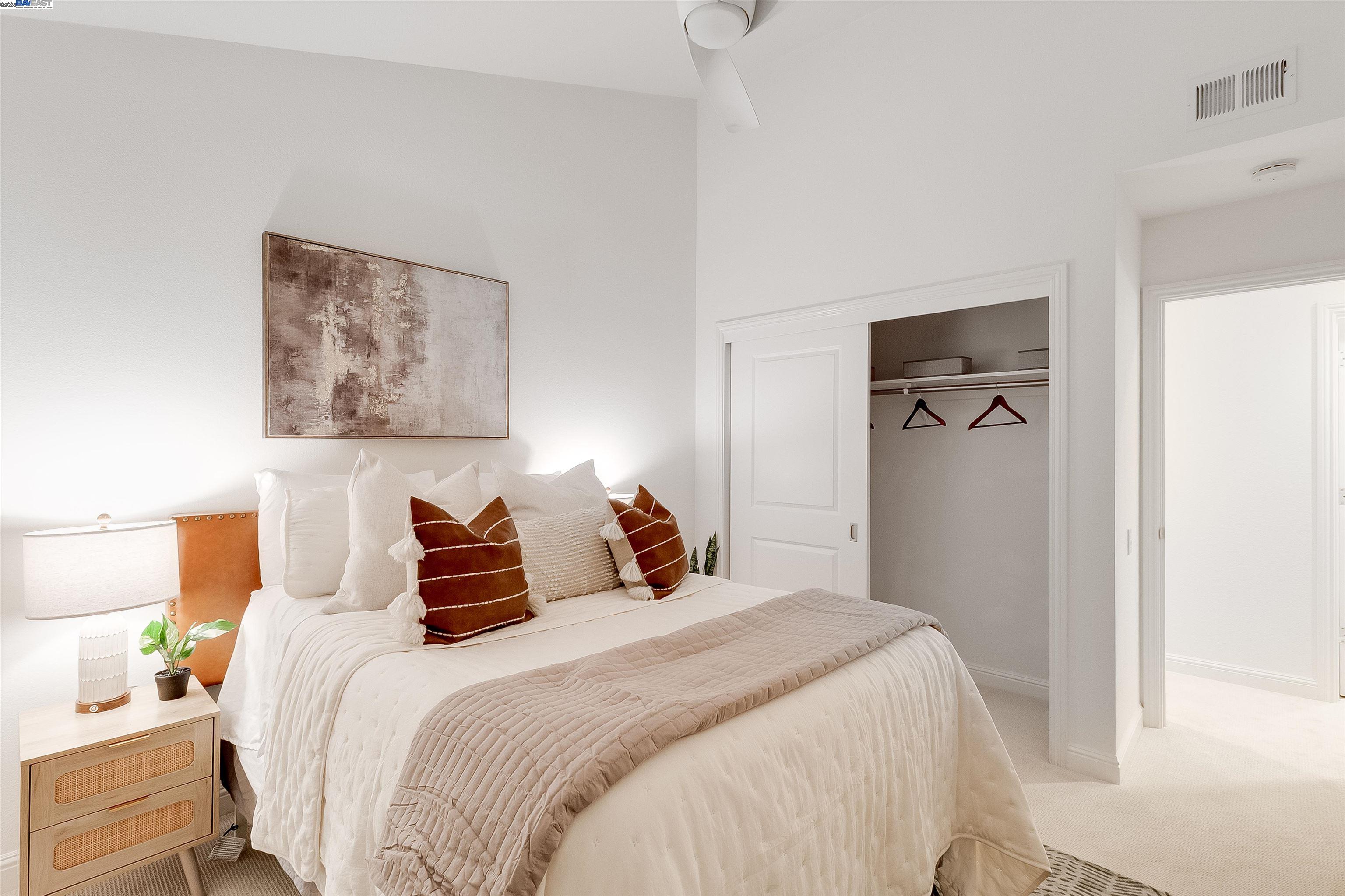 Detail Gallery Image 26 of 38 For 3387 Brittan Ave #9,  San Carlos,  CA 94070 - 3 Beds | 2 Baths
