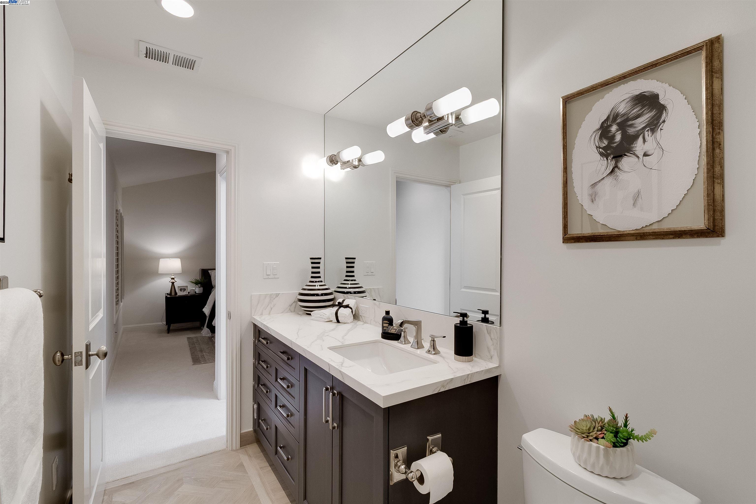 Detail Gallery Image 32 of 38 For 3387 Brittan Ave #9,  San Carlos,  CA 94070 - 3 Beds | 2 Baths