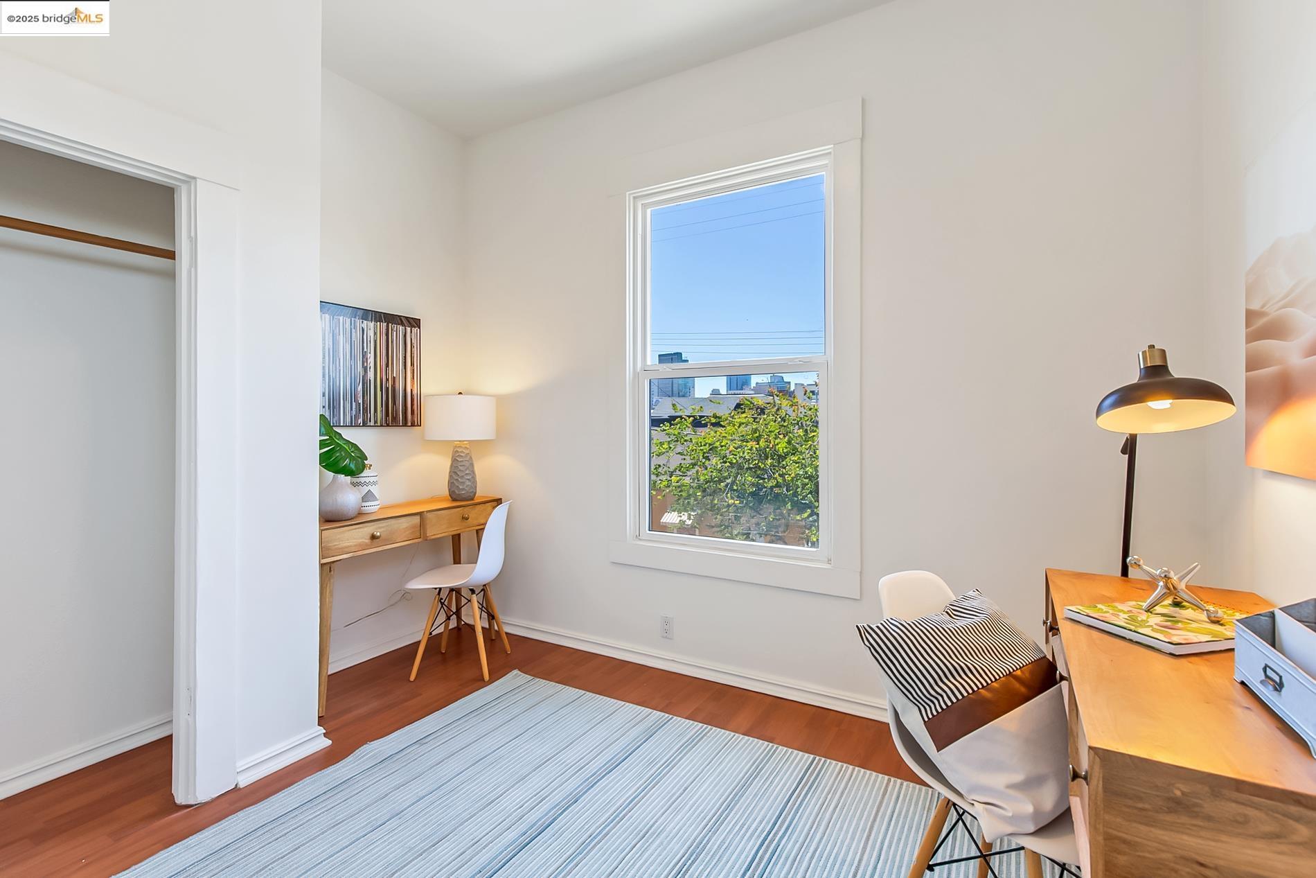 Detail Gallery Image 12 of 26 For 660 24th St, Oakland,  CA 94612 - – Beds | – Baths