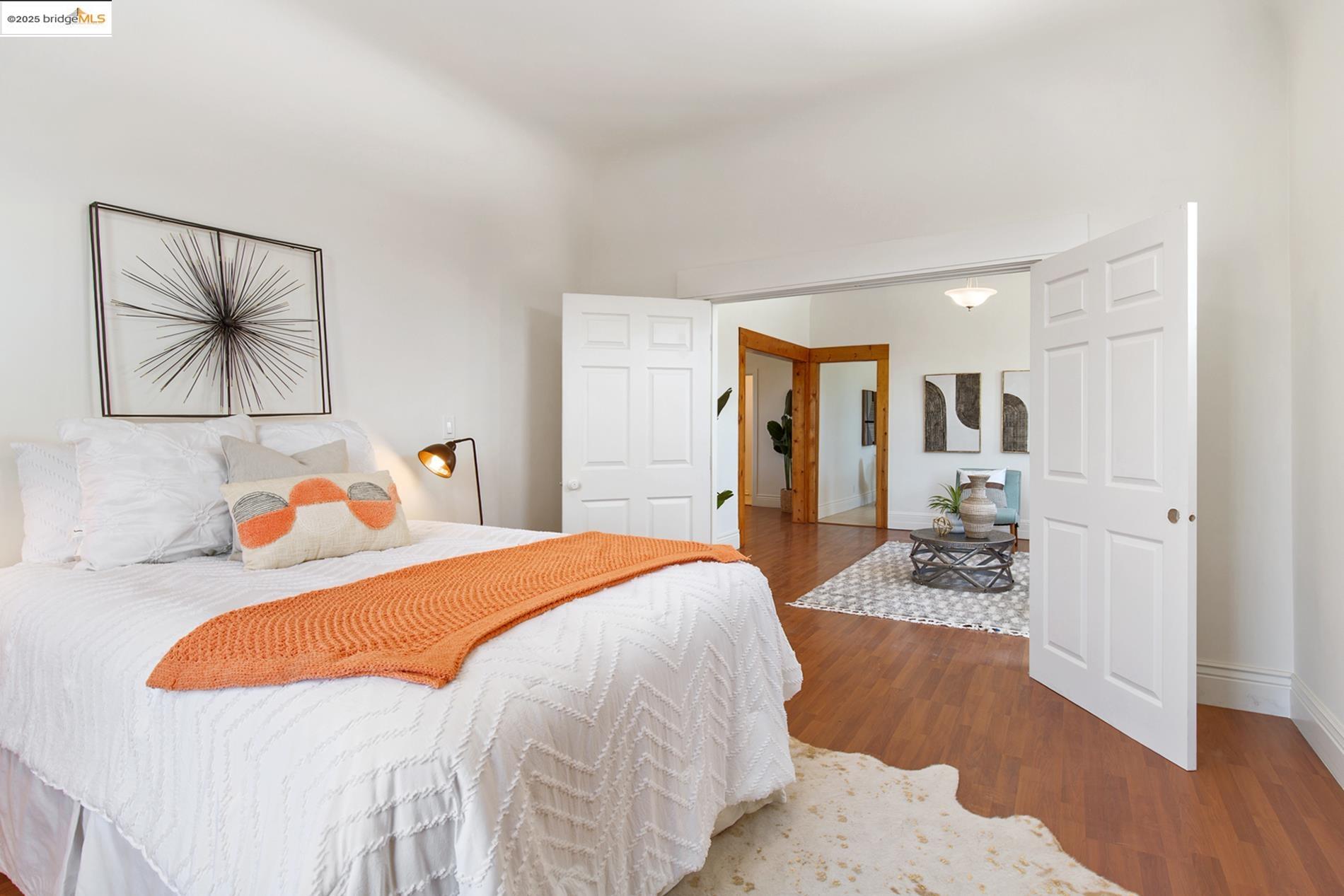 Detail Gallery Image 8 of 26 For 660 24th St, Oakland,  CA 94612 - – Beds | – Baths