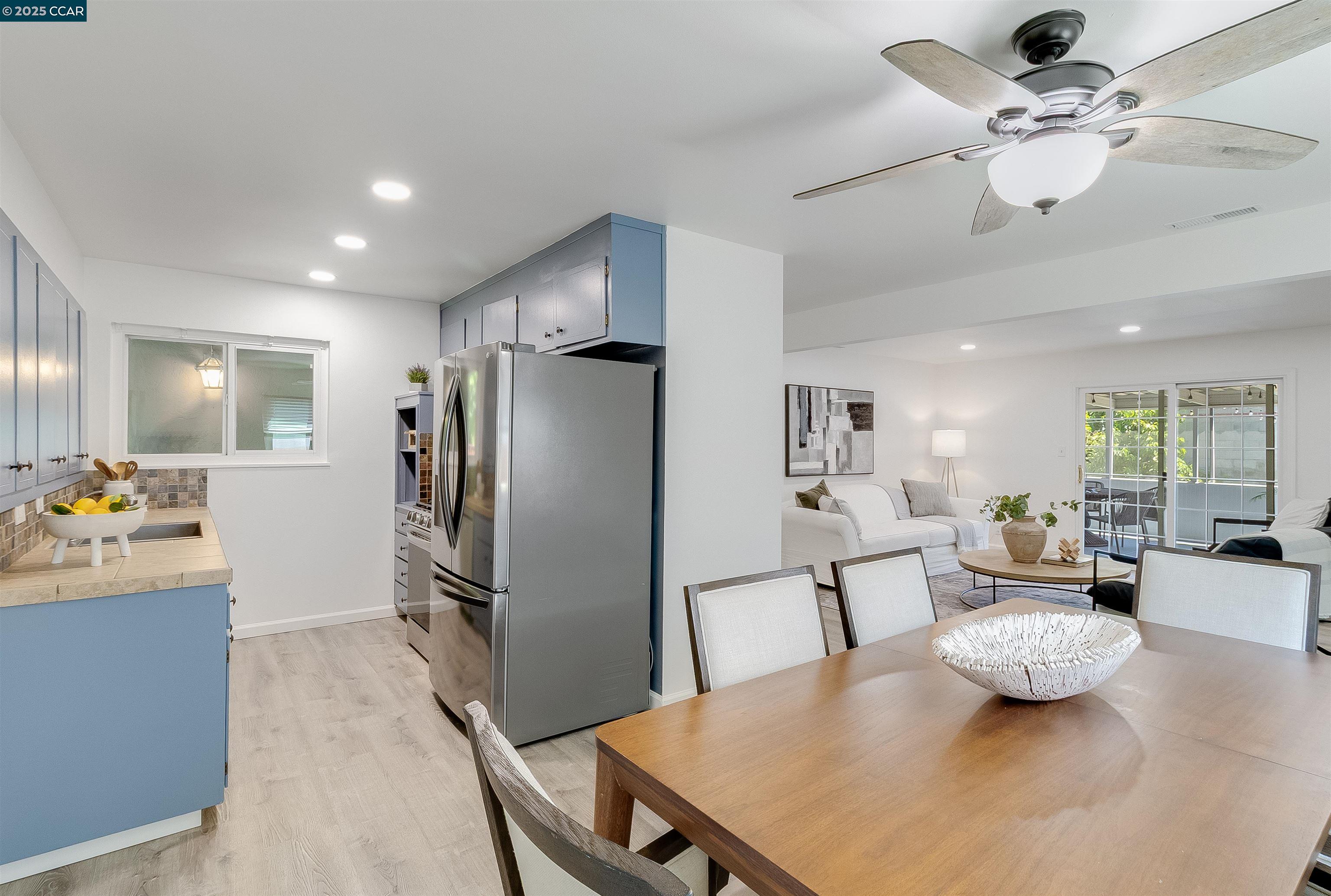 Detail Gallery Image 16 of 55 For 3570 Dumbarton St, Concord,  CA 94519 - 4 Beds | 2 Baths