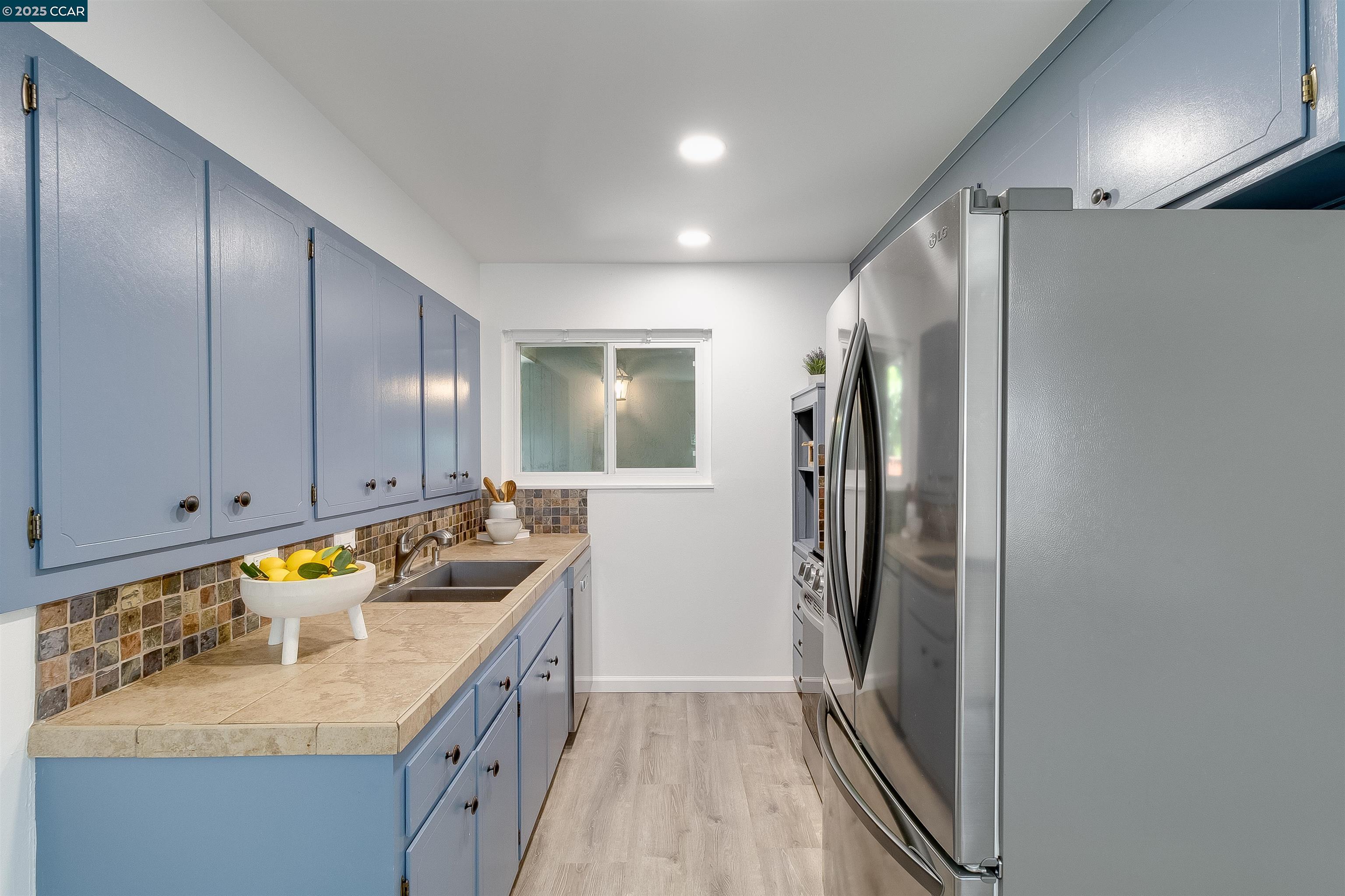 Detail Gallery Image 18 of 55 For 3570 Dumbarton St, Concord,  CA 94519 - 4 Beds | 2 Baths