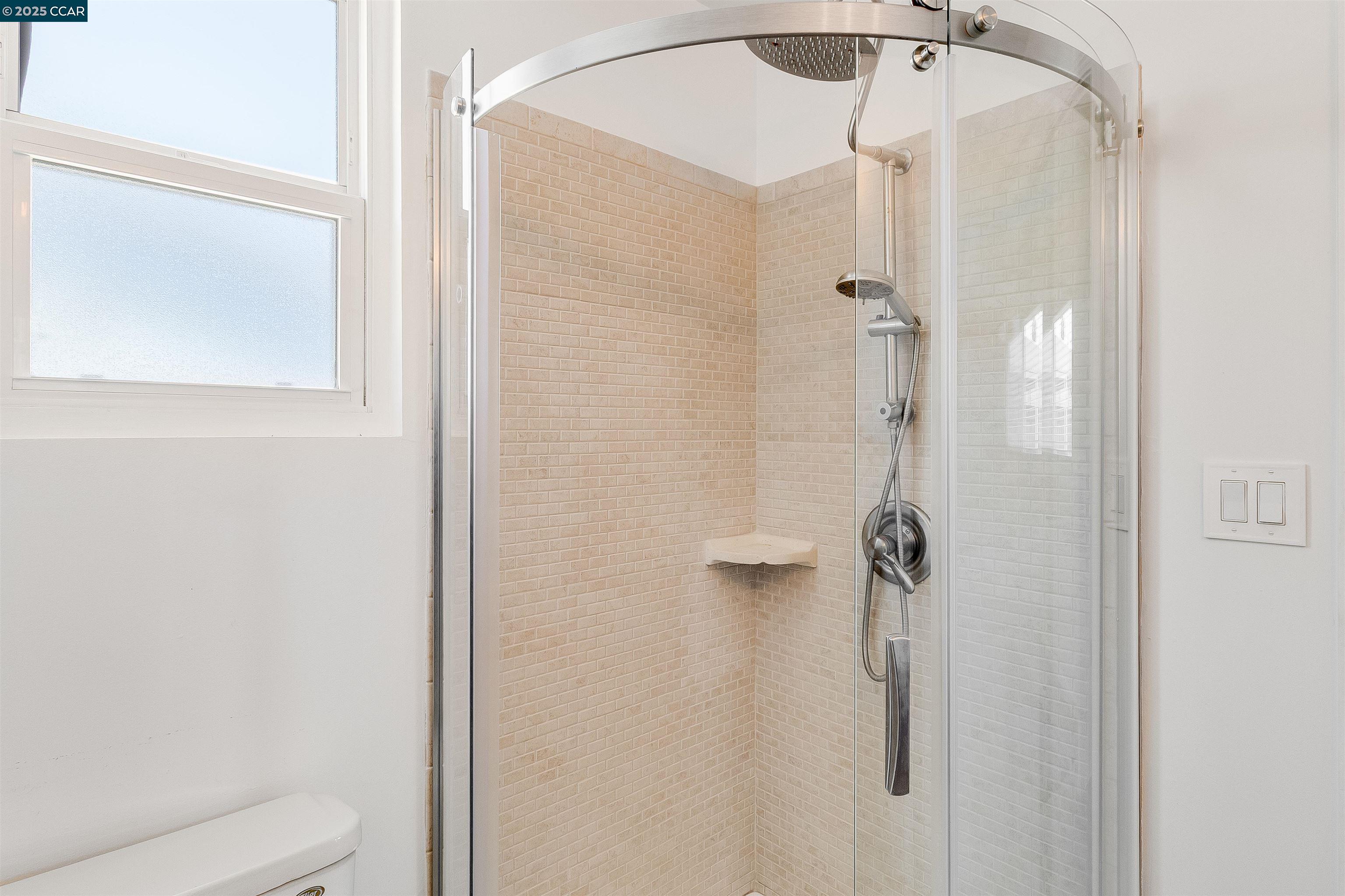 Detail Gallery Image 38 of 55 For 3570 Dumbarton St, Concord,  CA 94519 - 4 Beds | 2 Baths