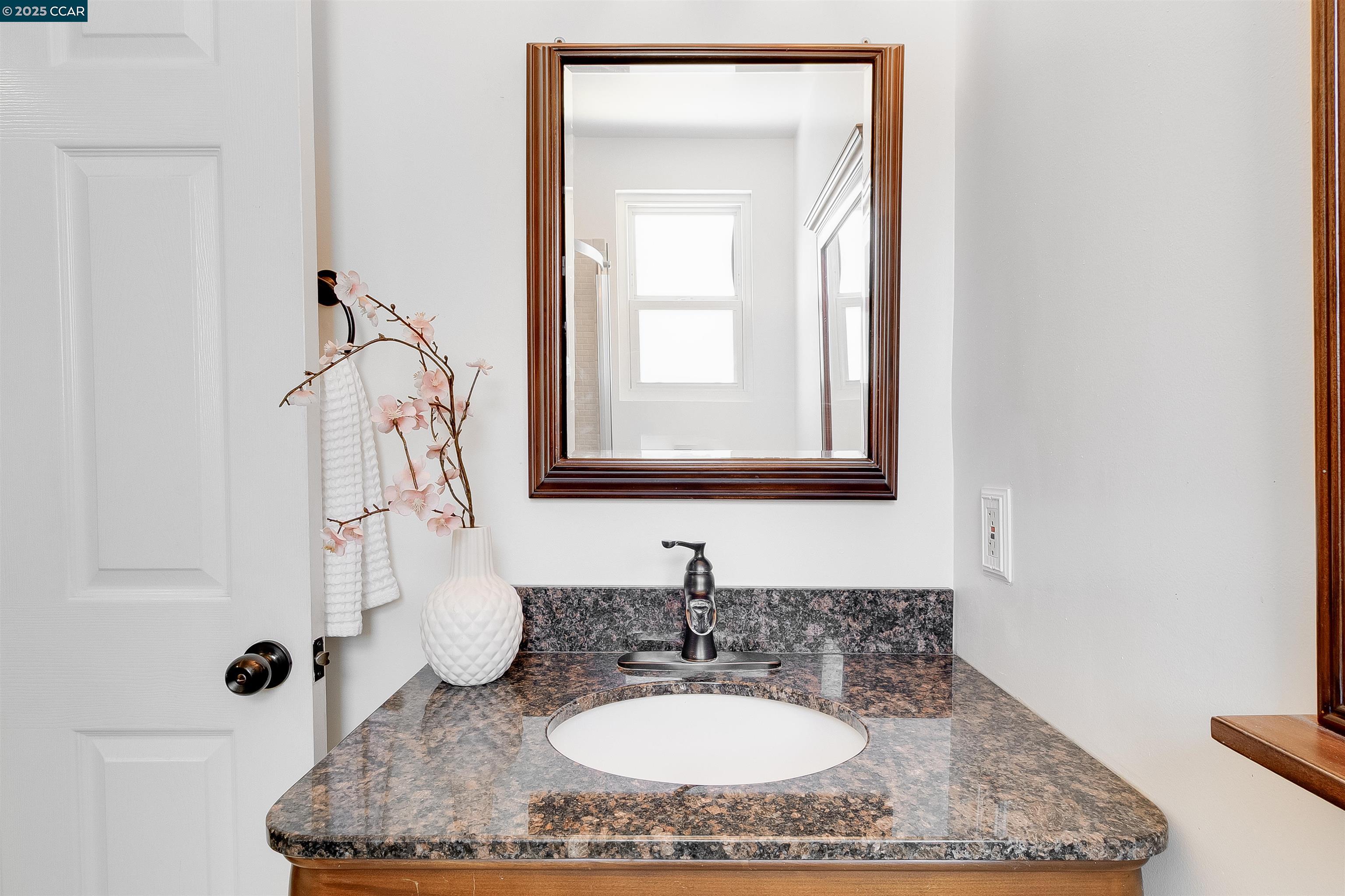 Detail Gallery Image 40 of 55 For 3570 Dumbarton St, Concord,  CA 94519 - 4 Beds | 2 Baths