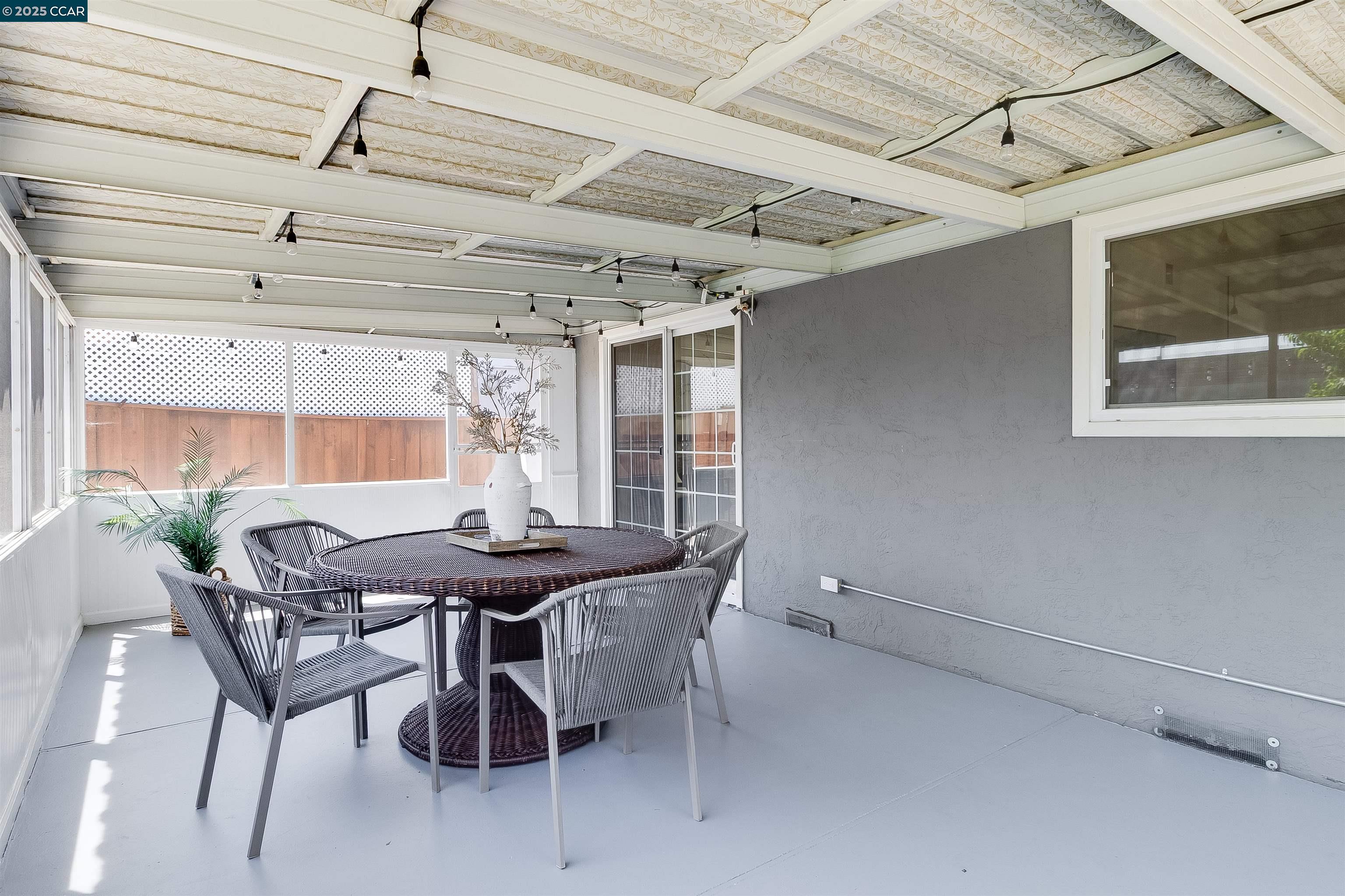 Detail Gallery Image 43 of 55 For 3570 Dumbarton St, Concord,  CA 94519 - 4 Beds | 2 Baths