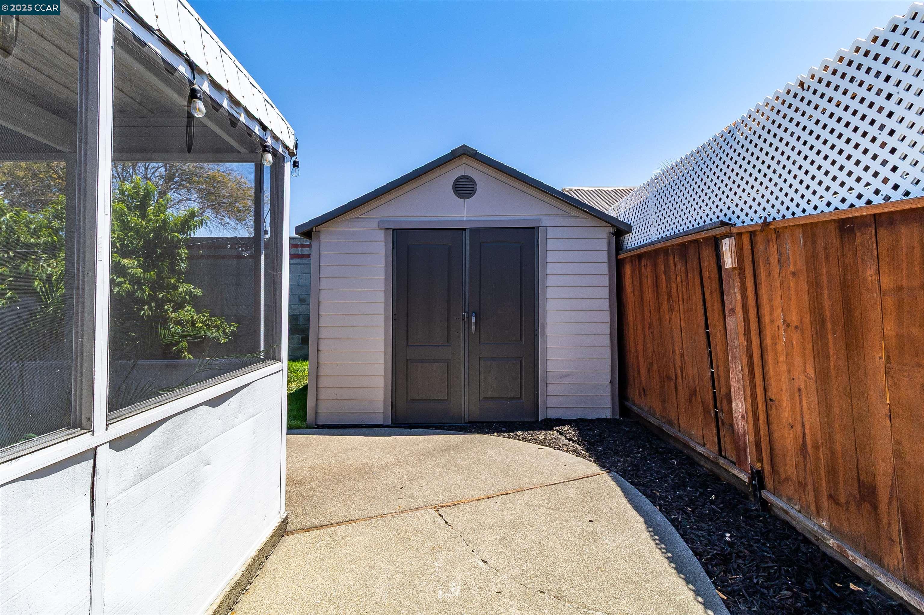 Detail Gallery Image 52 of 55 For 3570 Dumbarton St, Concord,  CA 94519 - 4 Beds | 2 Baths