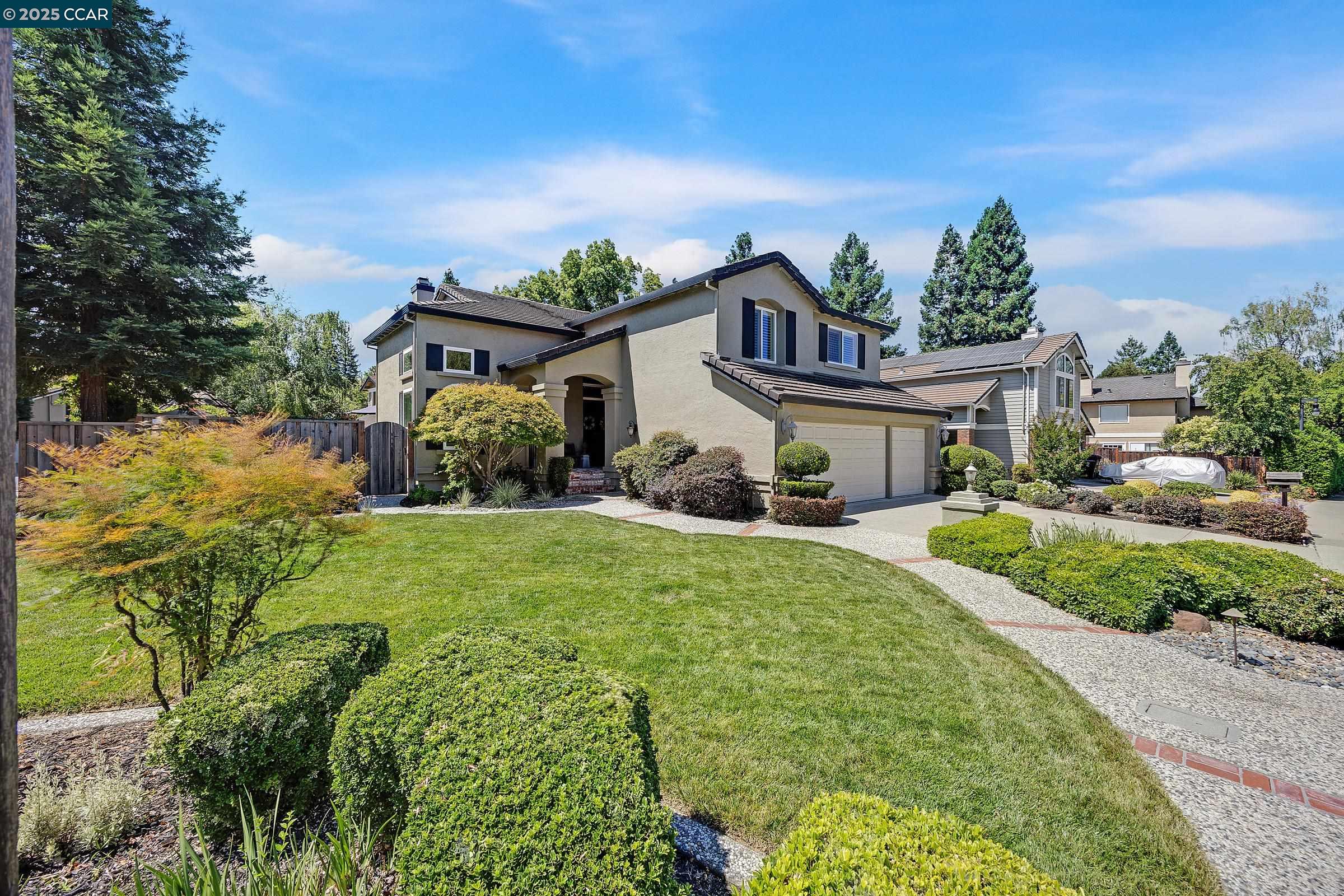 Detail Gallery Image 2 of 35 For 100 Chadbourne Dr, Danville,  CA 94506 - 4 Beds | 3 Baths