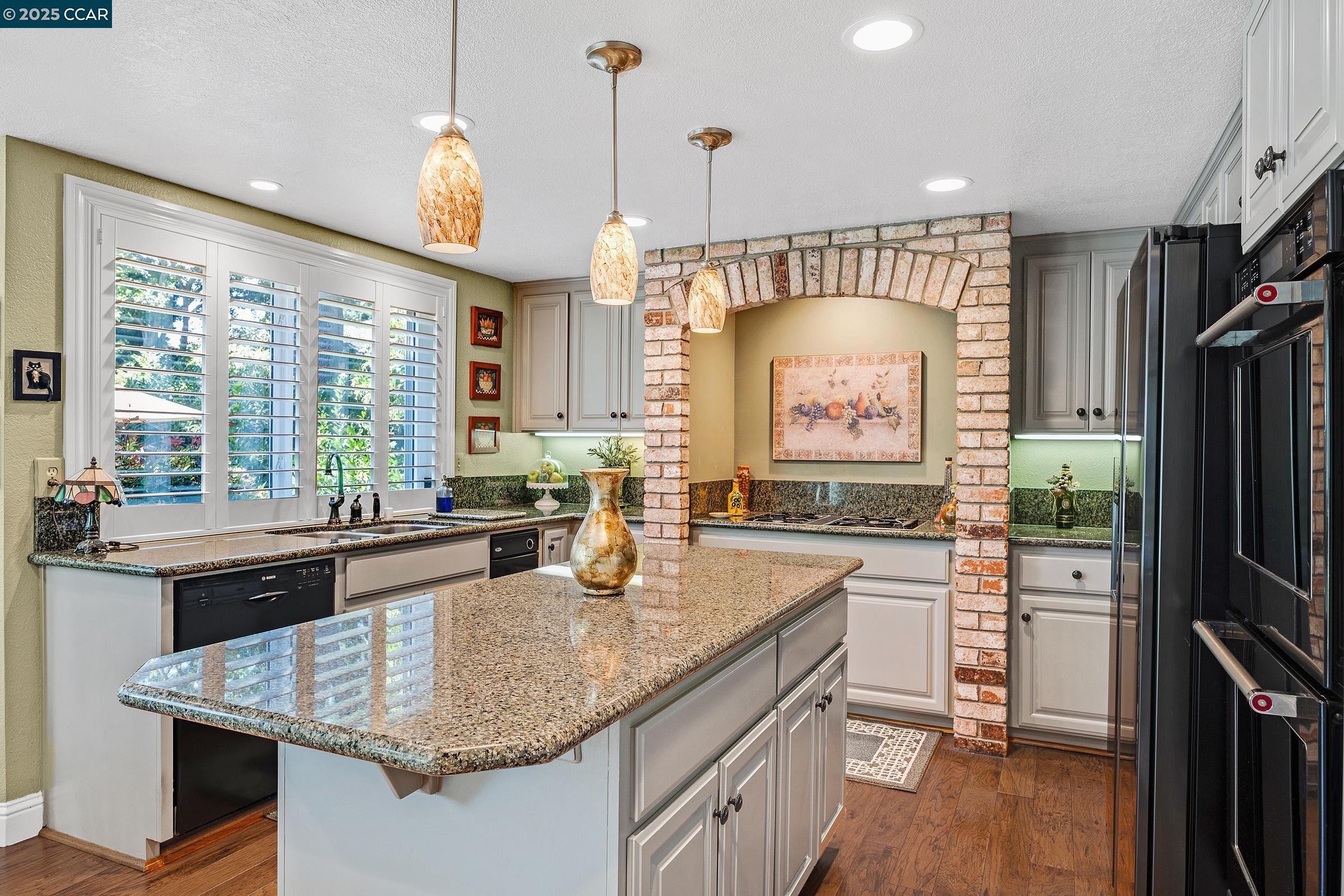 Detail Gallery Image 13 of 35 For 100 Chadbourne Dr, Danville,  CA 94506 - 4 Beds | 3 Baths