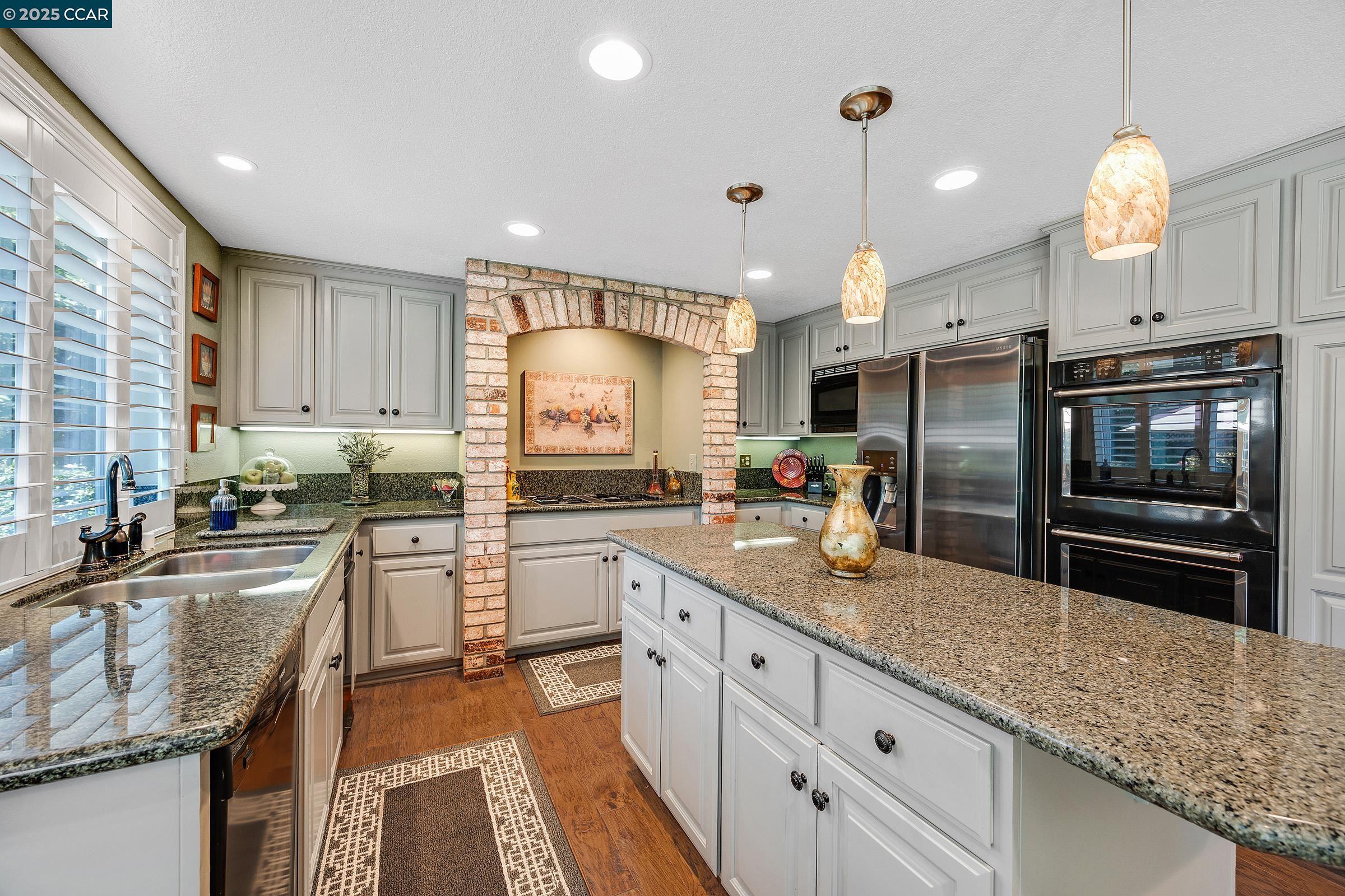 Detail Gallery Image 15 of 35 For 100 Chadbourne Dr, Danville,  CA 94506 - 4 Beds | 3 Baths