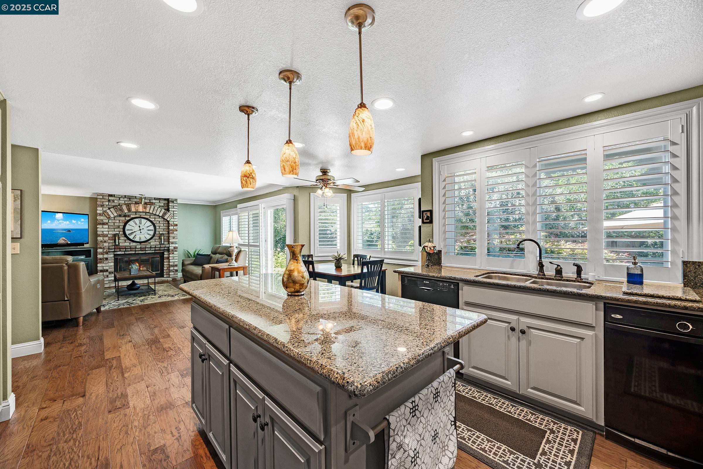Detail Gallery Image 16 of 35 For 100 Chadbourne Dr, Danville,  CA 94506 - 4 Beds | 3 Baths
