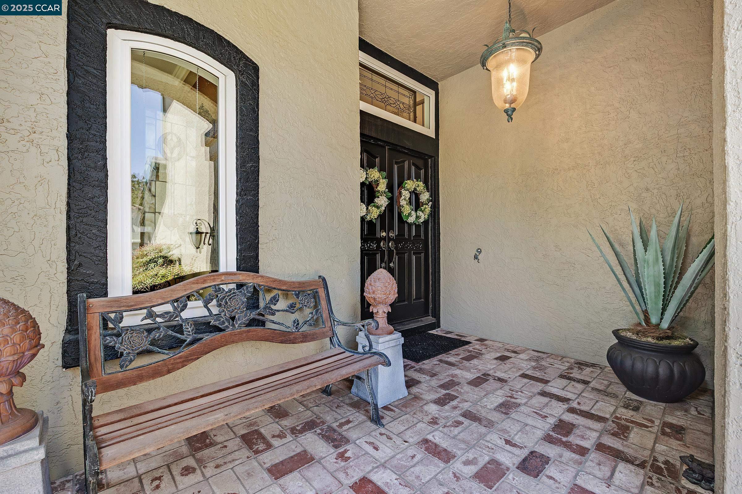 Detail Gallery Image 3 of 35 For 100 Chadbourne Dr, Danville,  CA 94506 - 4 Beds | 3 Baths