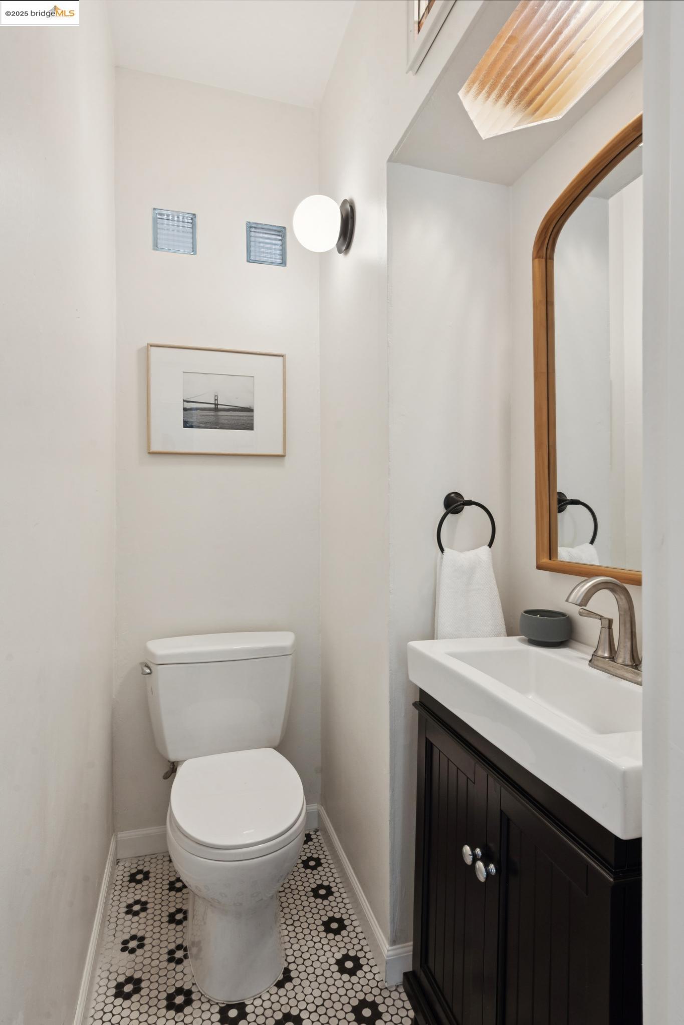 1189 Sutter St, Berkeley, California 94707, 3 Bedrooms Bedrooms, 5 Rooms Rooms,1 BathroomBathrooms,Residential,For Sale,1189 Sutter St,41104941