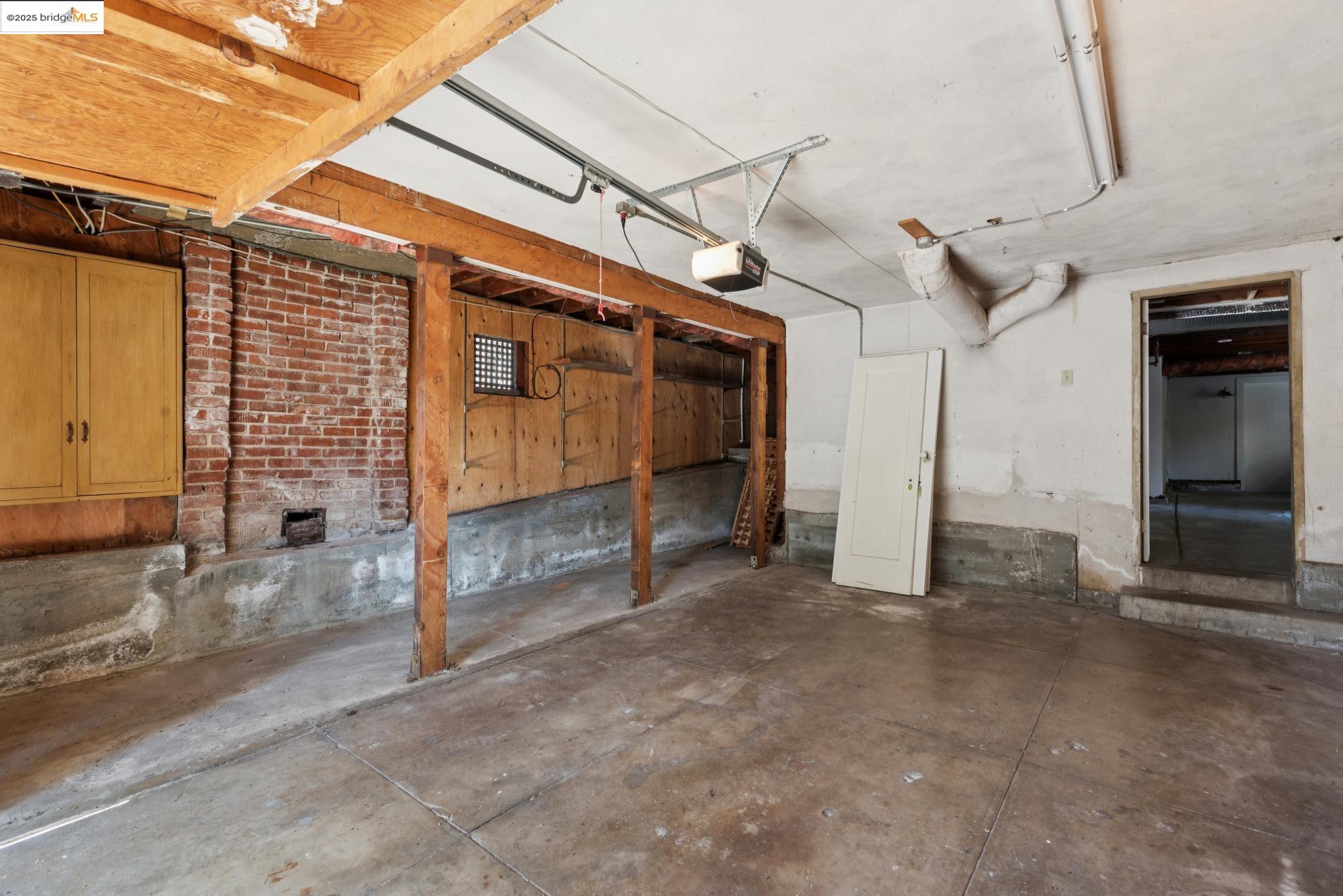 1189 Sutter St, Berkeley, California 94707, 3 Bedrooms Bedrooms, 5 Rooms Rooms,1 BathroomBathrooms,Residential,For Sale,1189 Sutter St,41104941