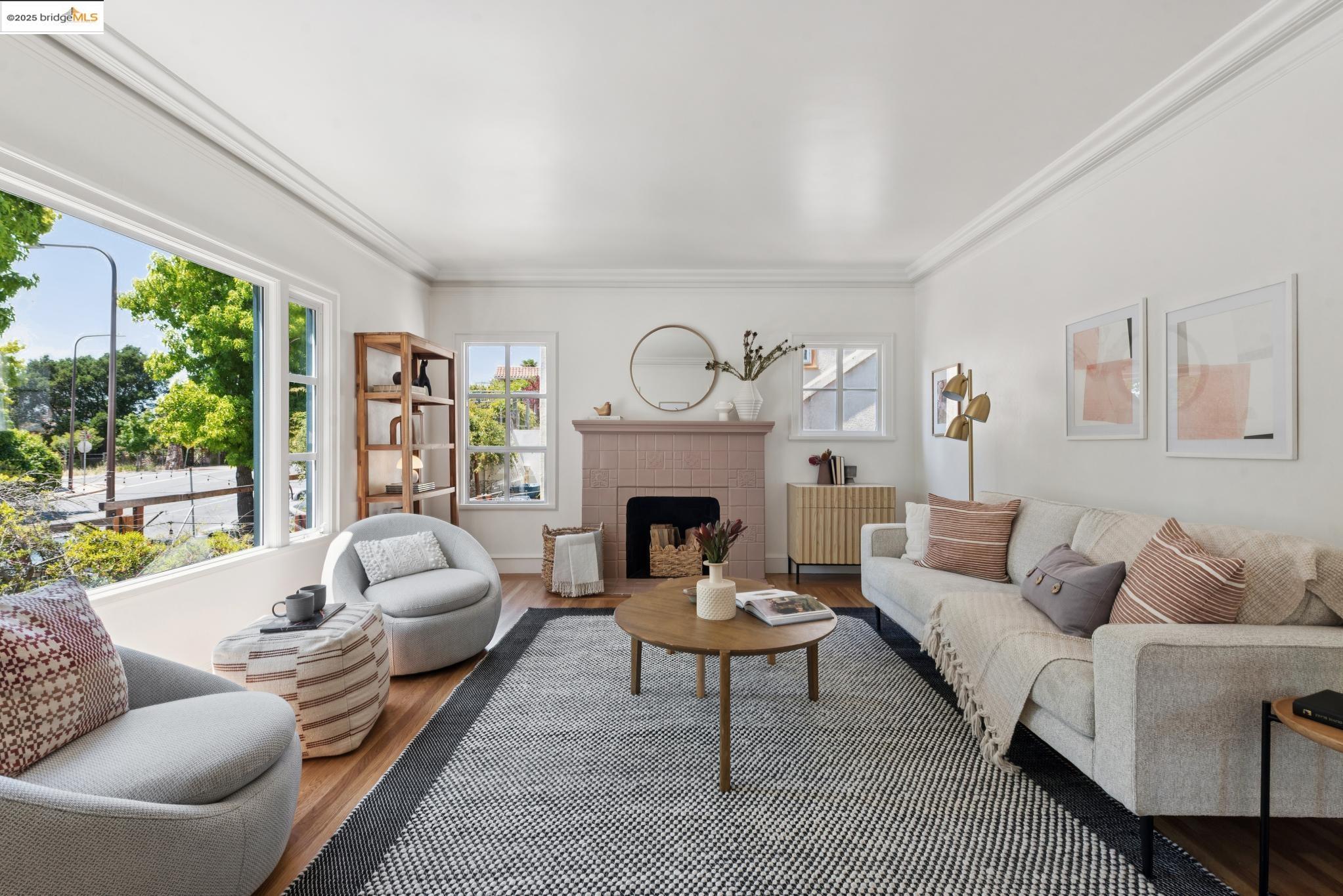 1189 Sutter St, Berkeley, California 94707, 3 Bedrooms Bedrooms, 5 Rooms Rooms,1 BathroomBathrooms,Residential,For Sale,1189 Sutter St,41104941